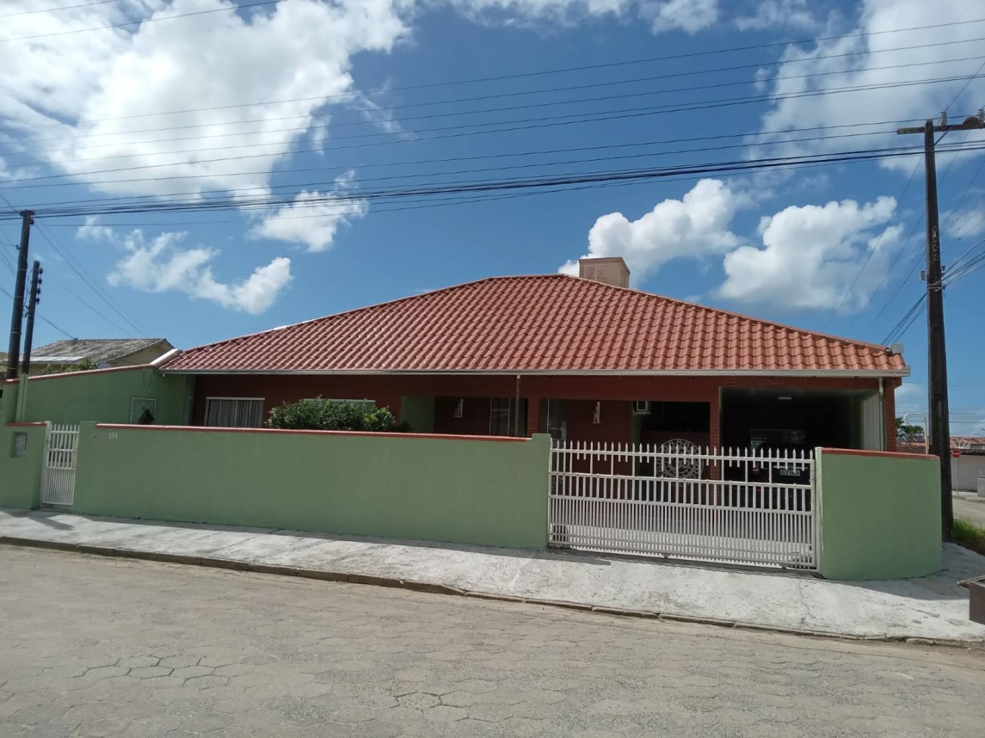 Casa Semimobiliada na Praia Alegre em Penha