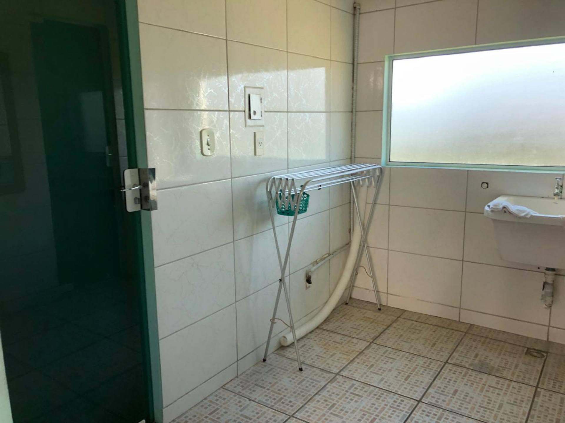 Casa à Venda - Apenas 200 metros do Mar!