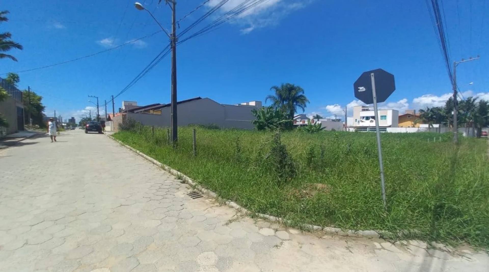 Excelentes Terrenos Adjacentes à Venda no Itacolomi em Balneário Piçarras