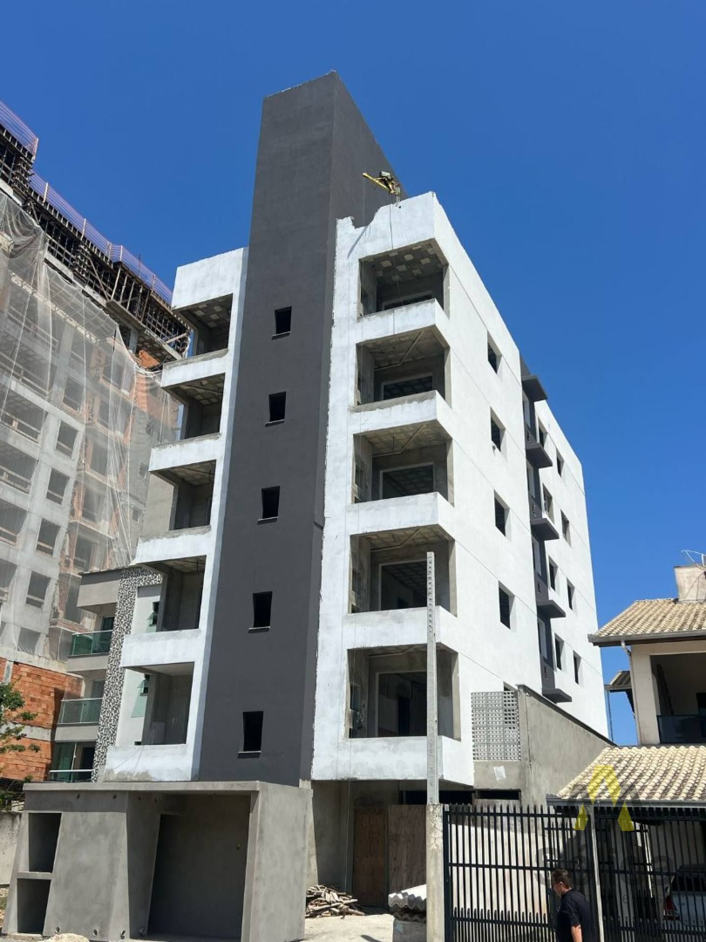 Apartamento Para Vender com 3 quartos 1 suítes no bairro Gravatá em Navegantes