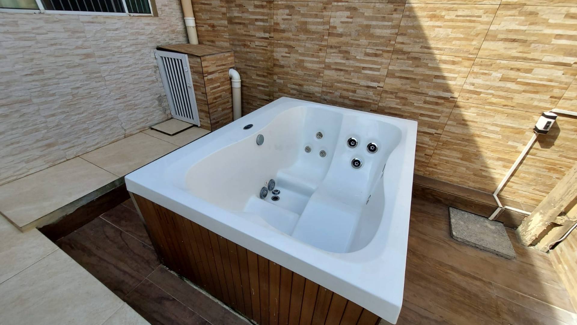 Casa com 1 suíte e 1 Dormitório No Itacolomi a 750m da Praia