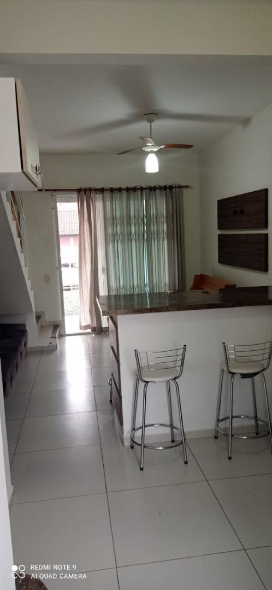 Sobrado com 2 quartos no Itacolomi em Balneário Piçarras - 290m da Avenida Nereu Ramos