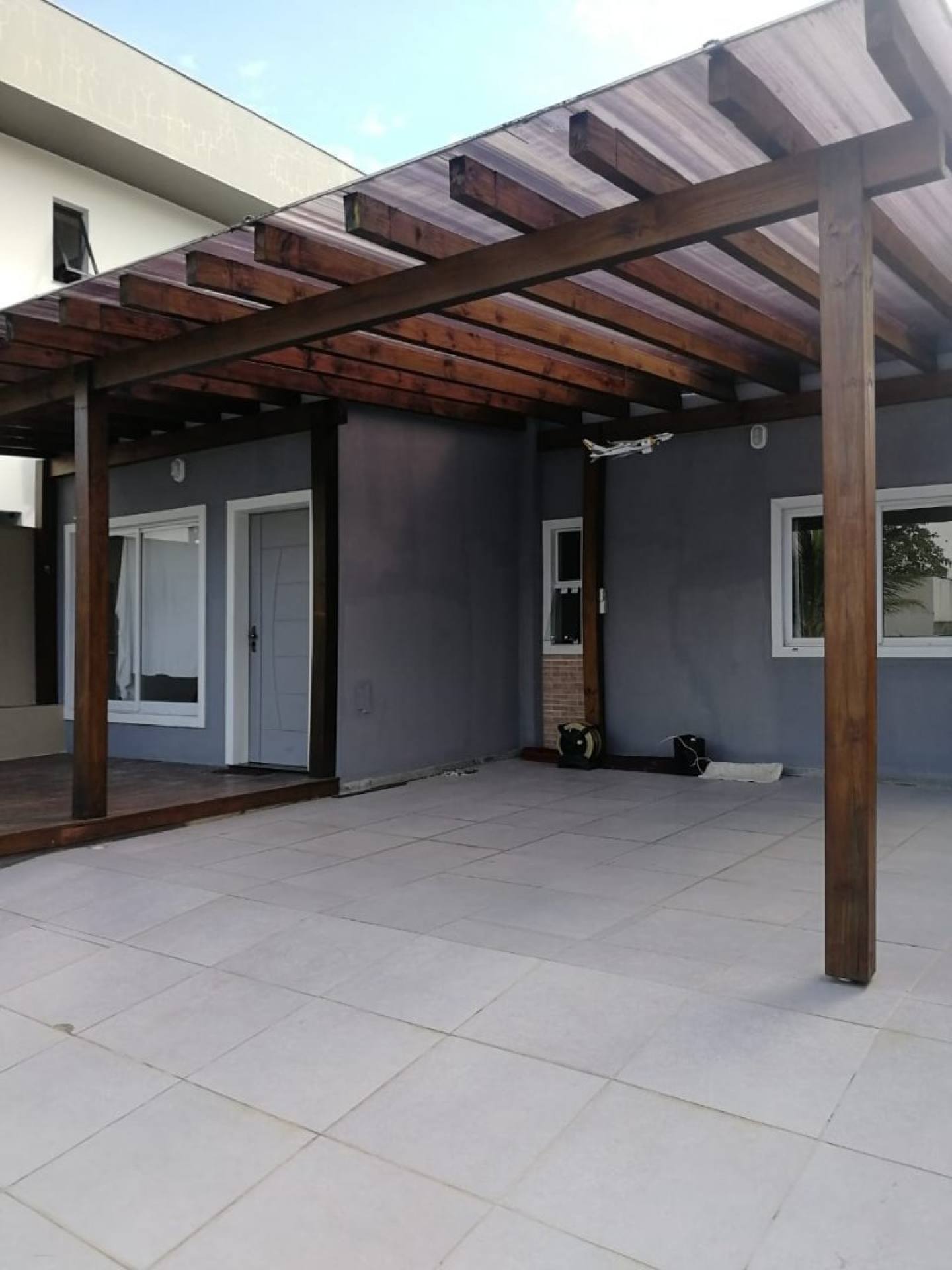 Casa de Condomínio Para Vender com 3 quartos sendo 1 suíte no bairro Centro em Balneário Piçarras