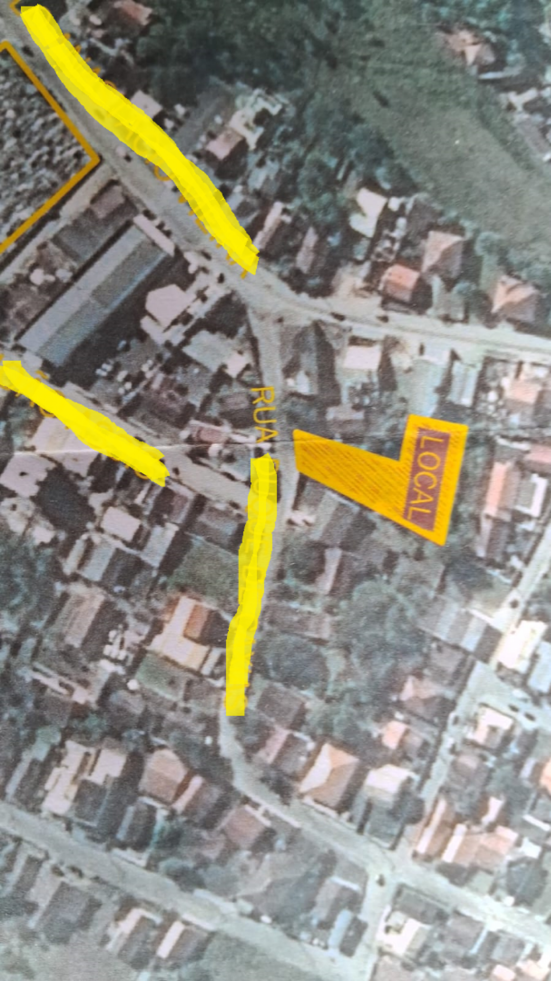 Casa com Grande Lote / Terreno de Bairro Para Vender no bairro Centro em Penha