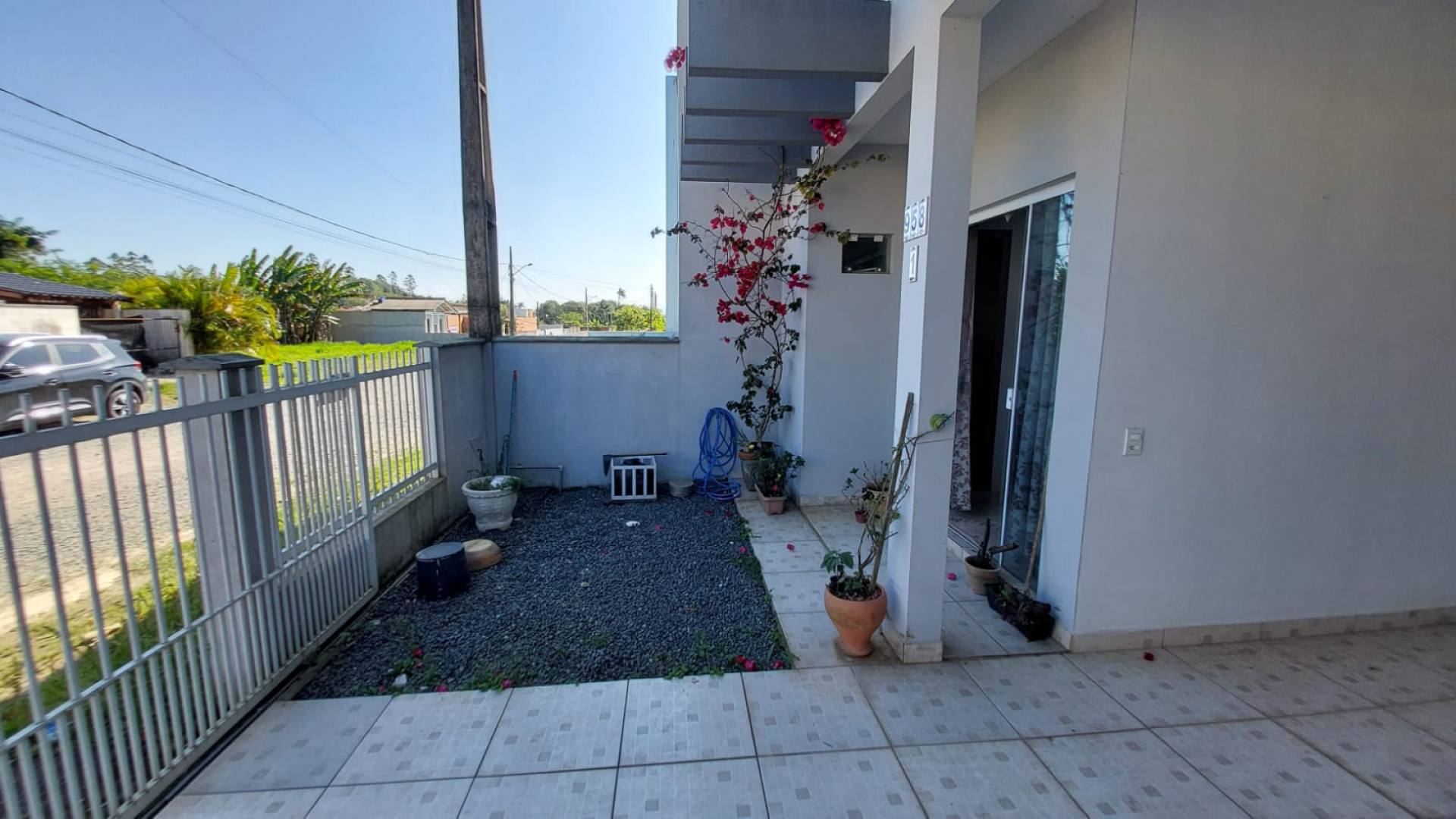 Sobrado Para Vender com 2 quartos no bairro Itacolomi em Balneário Piçarras