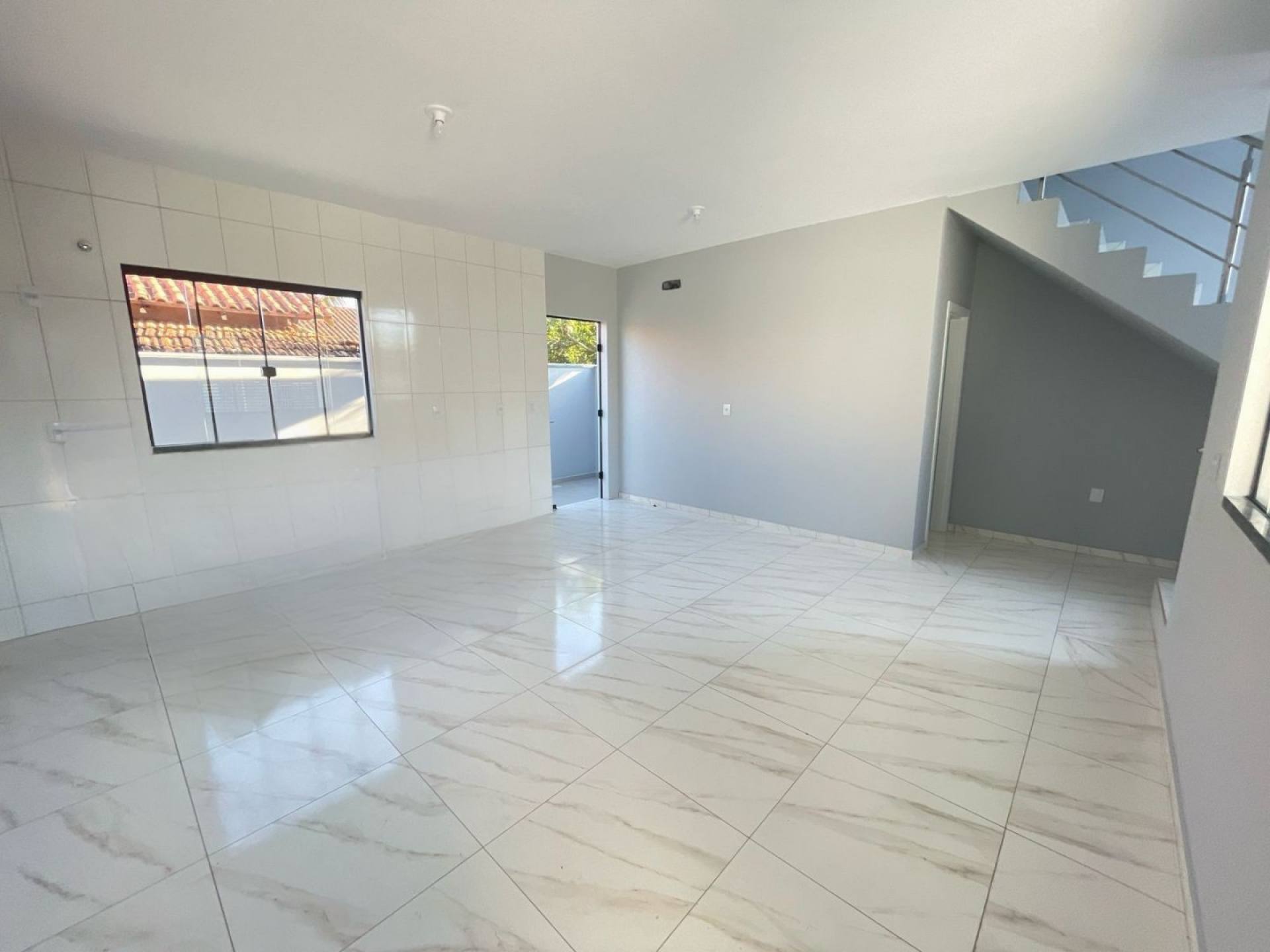 Casa Para Vender com 1 suíte + 1 dormitório em Penha