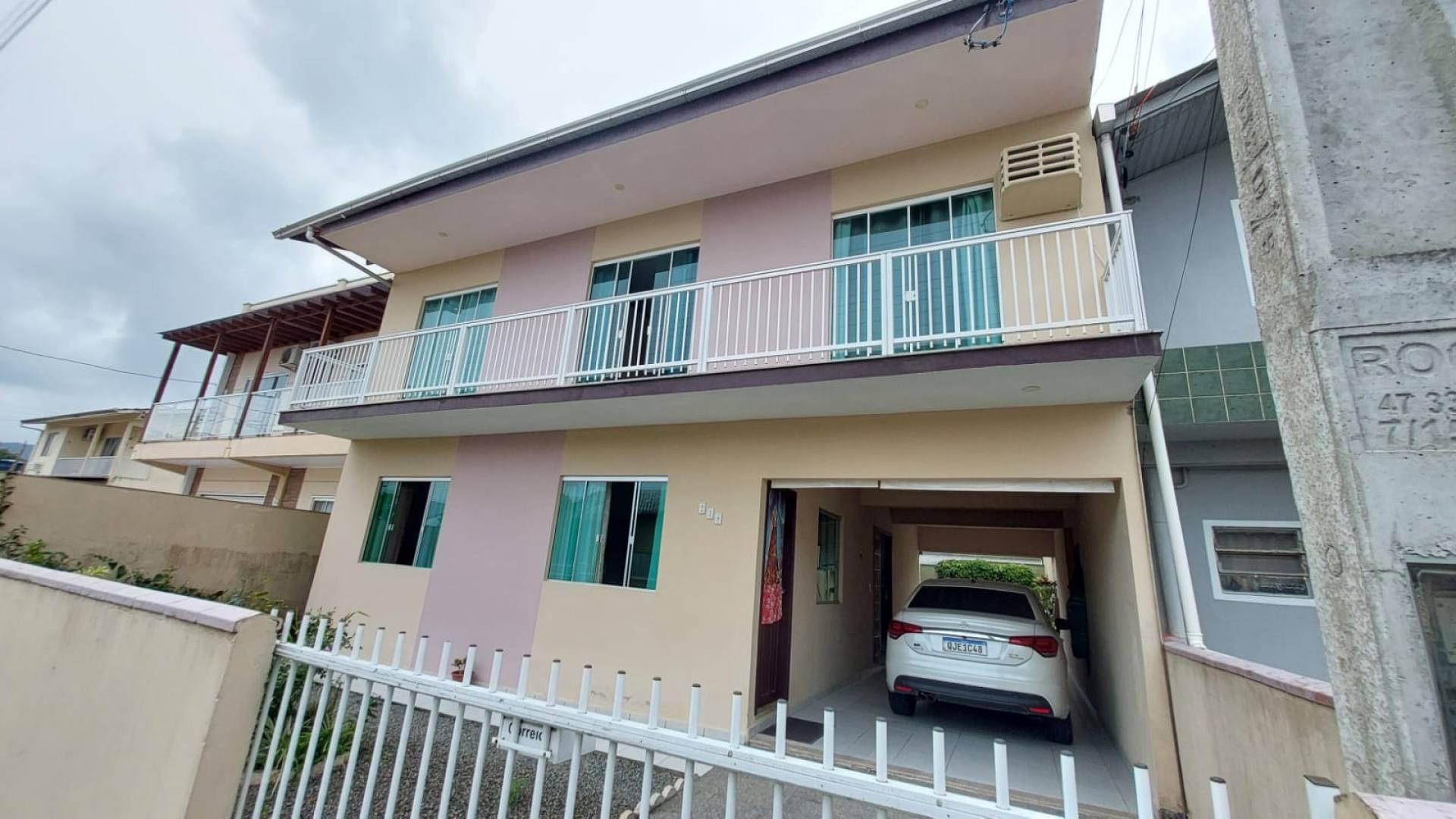 Sobrado Para Vender com 7 quartos 1 suítes no bairro Centro em Penha