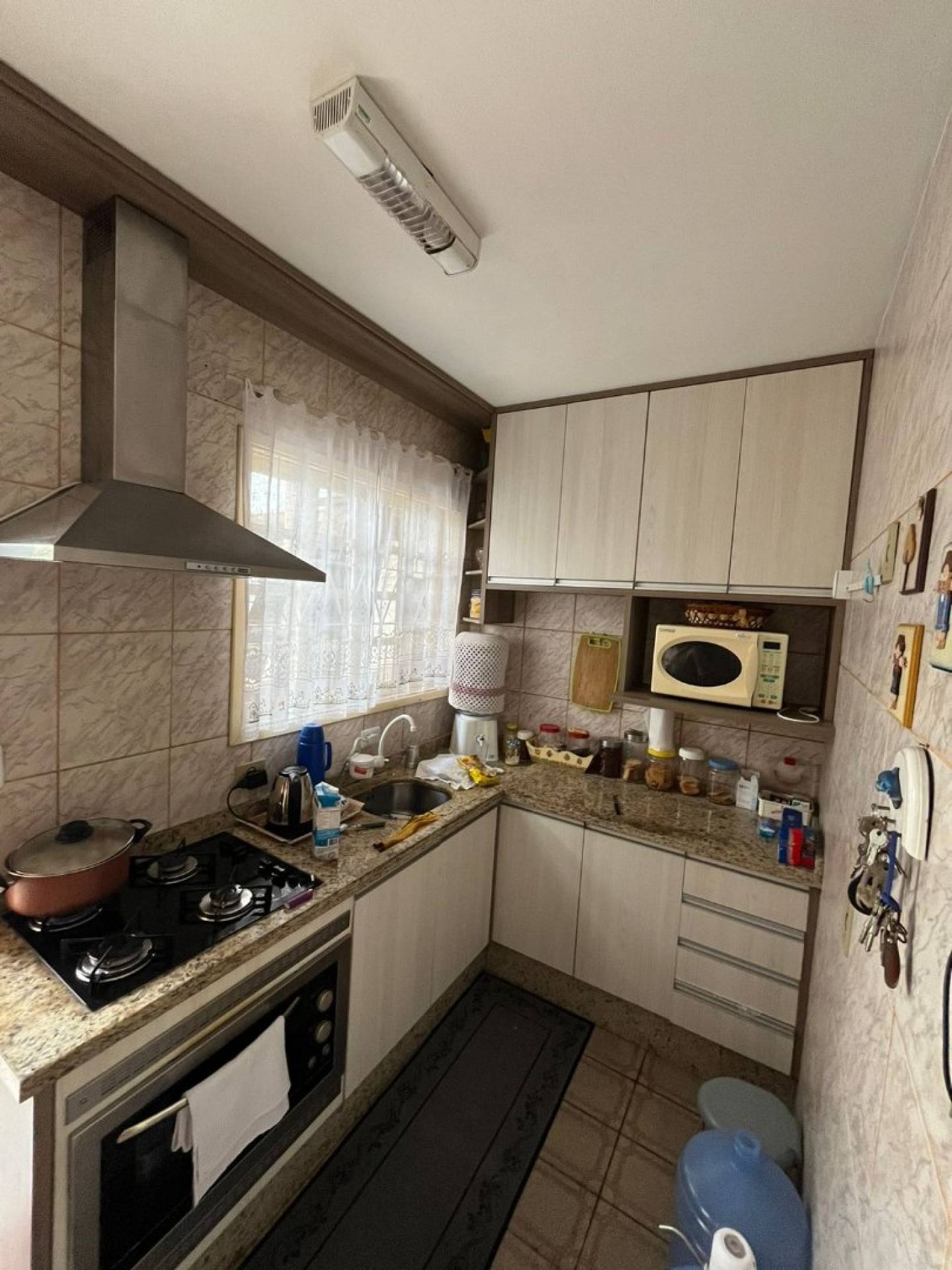 Casa Com 1 Suíte + 2 Dormitórios no Centro de Penha