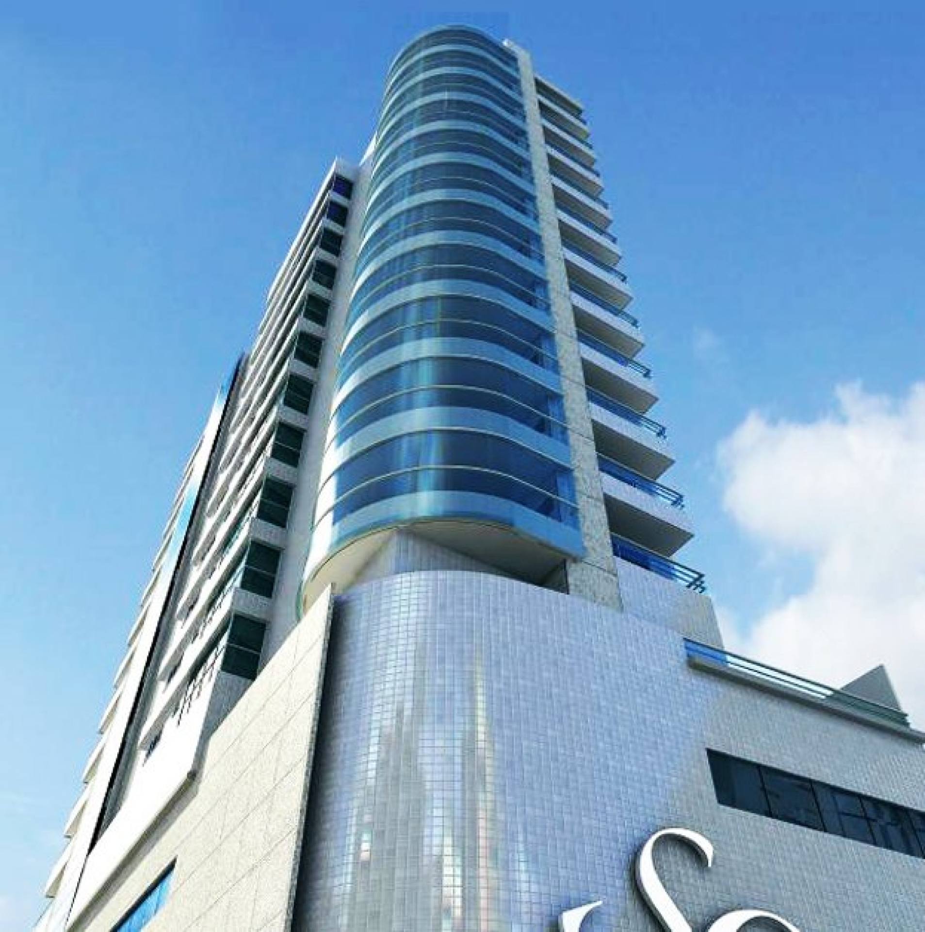 APARTAMENTO COM 3 SUÍTES NO CENTRO DE BALNEÁRIO CAMBORIÚ