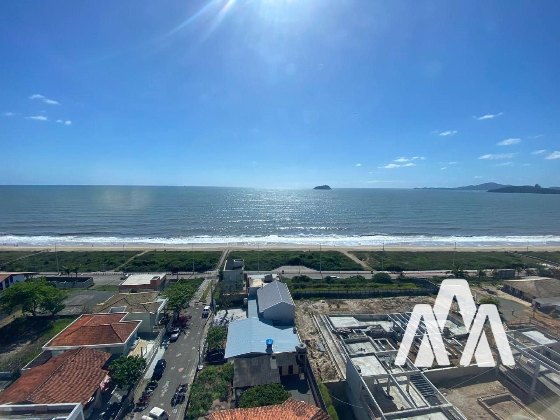 Frente mar com 3 suítes em Balneário Piçarras
