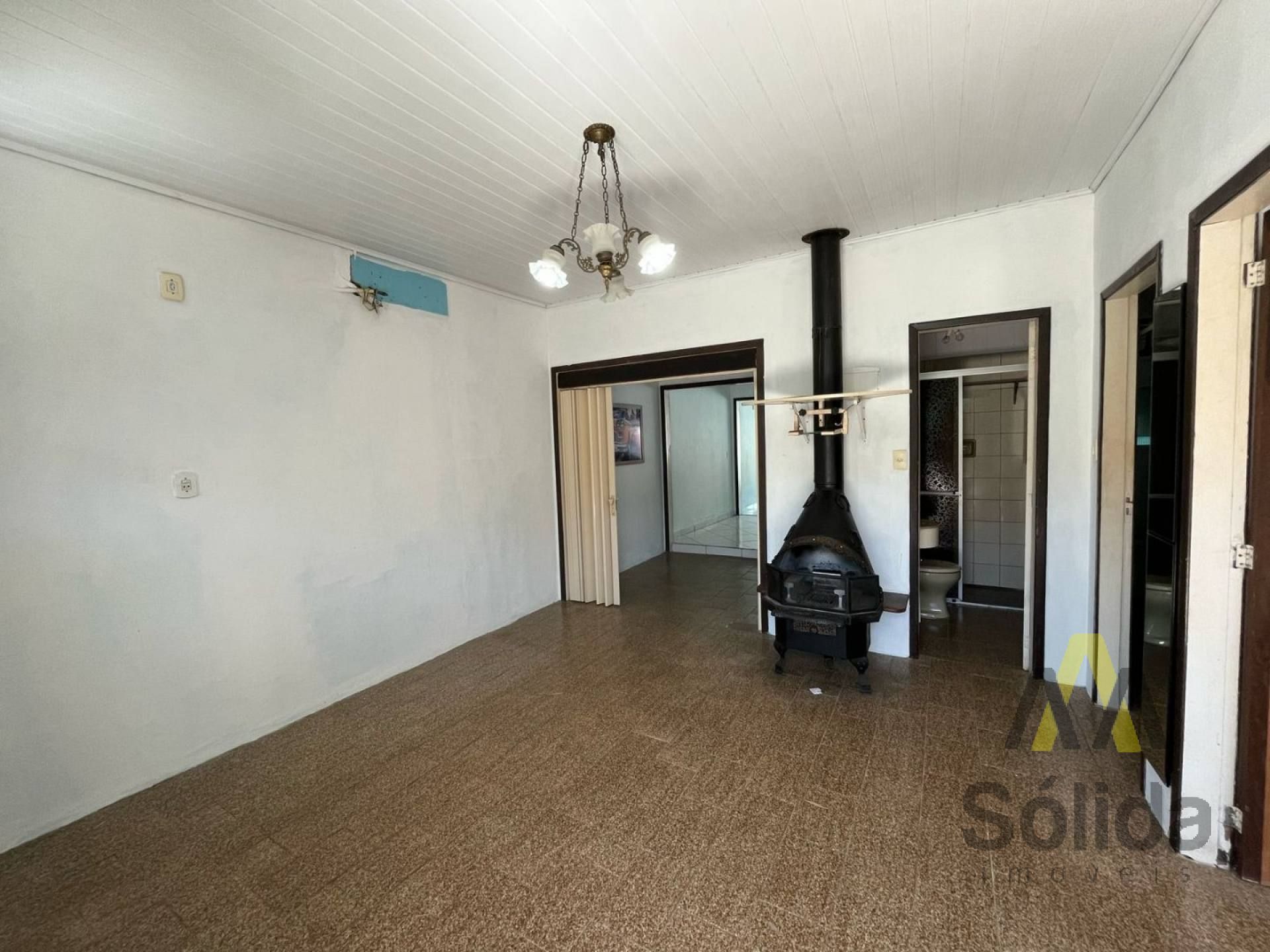 CASA NO CENTRO DE PENHA