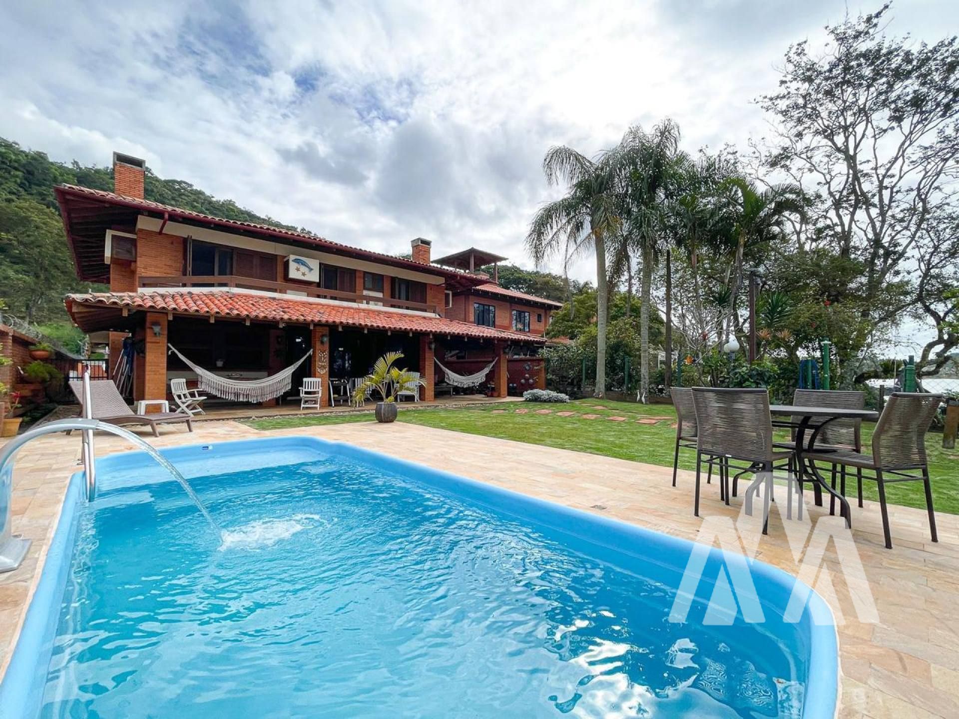 Casa de Alto Padrão Frente Mar