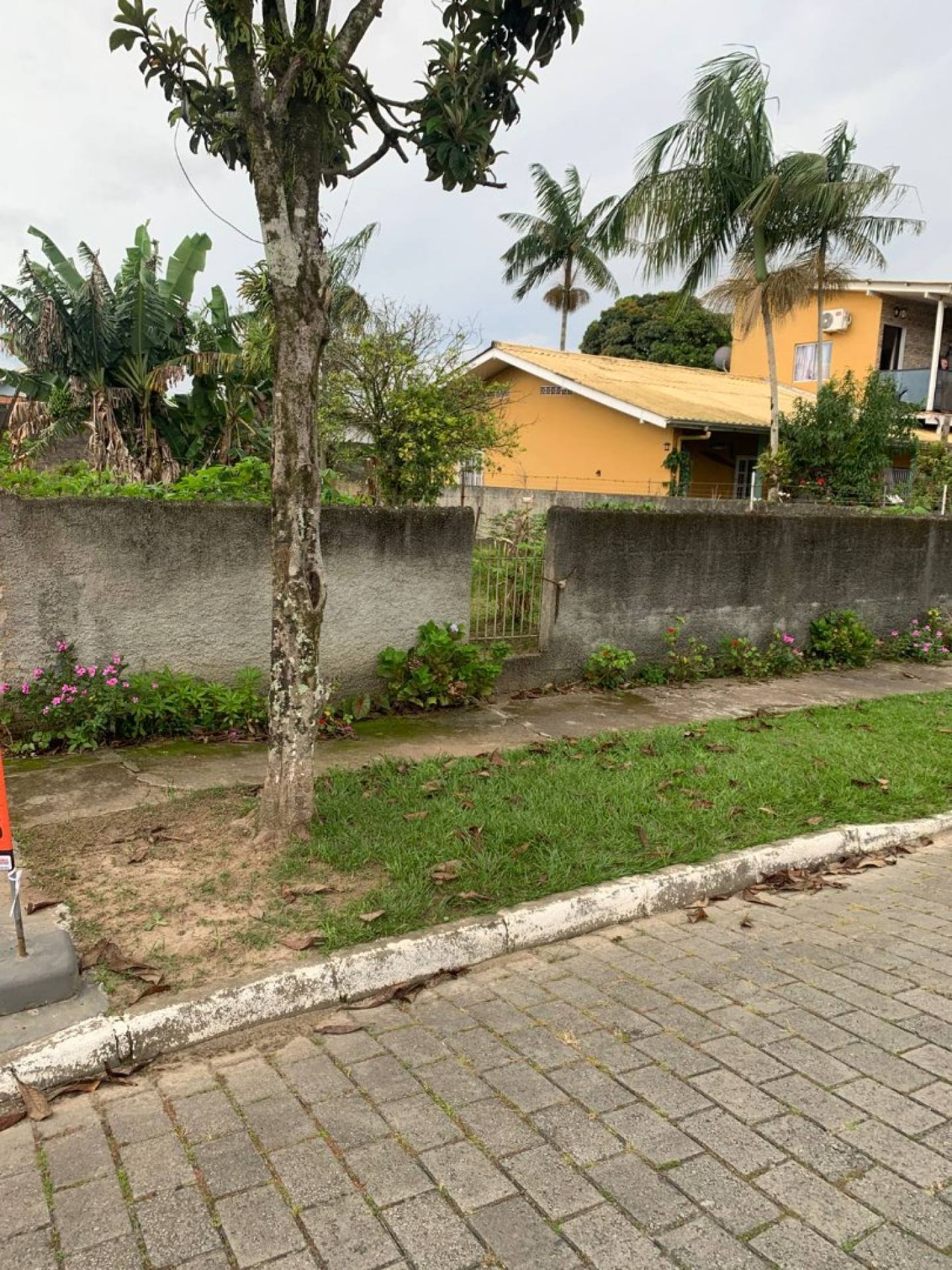 Excelente Terreno no Bairro Armação em Penha com 336m²