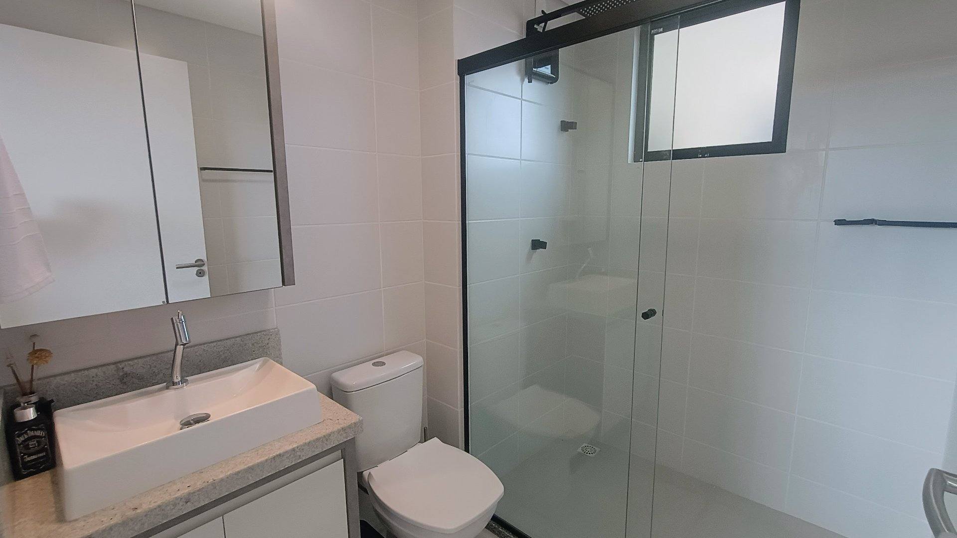 Apartamentos de 3 Dormitórios, Sendo 1 suíte, apenas 390 metros do mar.