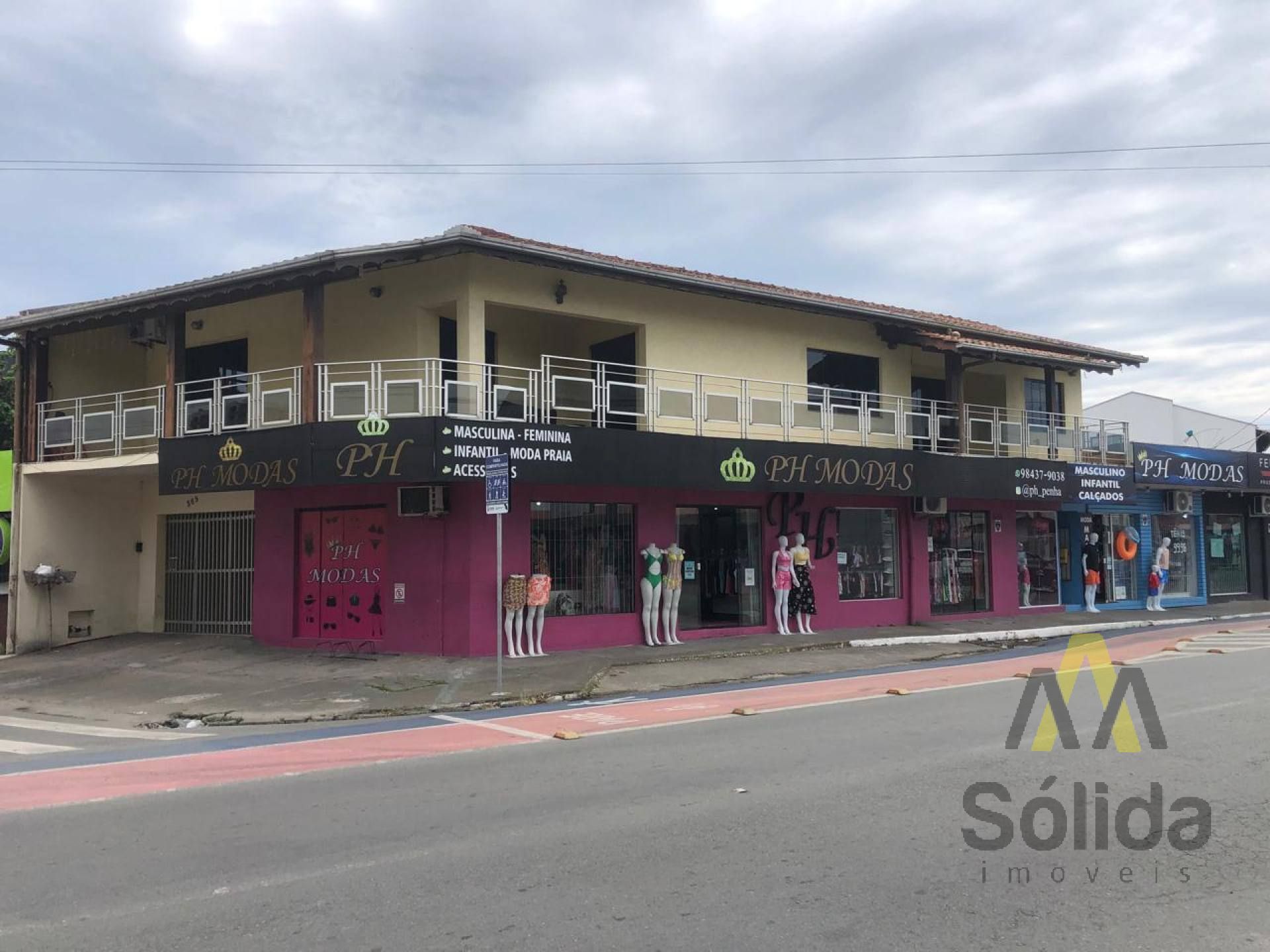 Edifício Comercial Para Vender com 4 salas e 2 Apartamentos Praia de Armação em Penha