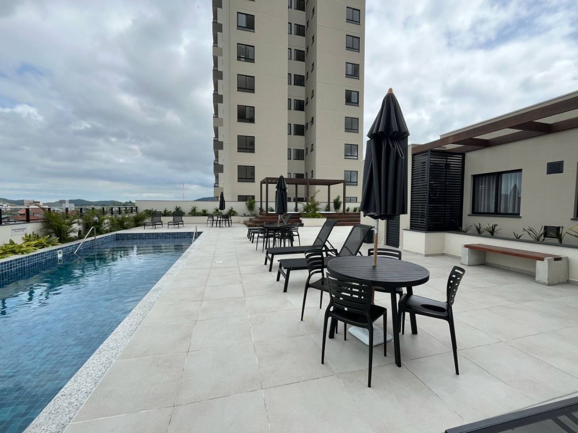 Apartamento SKYLINE - 3 dormitórios (1 Suíte)