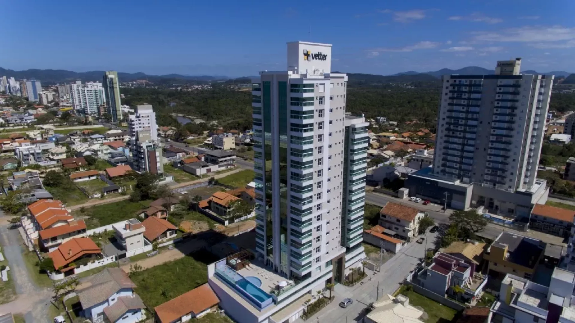 Apartamento Para Vender com 2 quartos 2 suítes no bairro Itacolomi em Balneário Piçarras