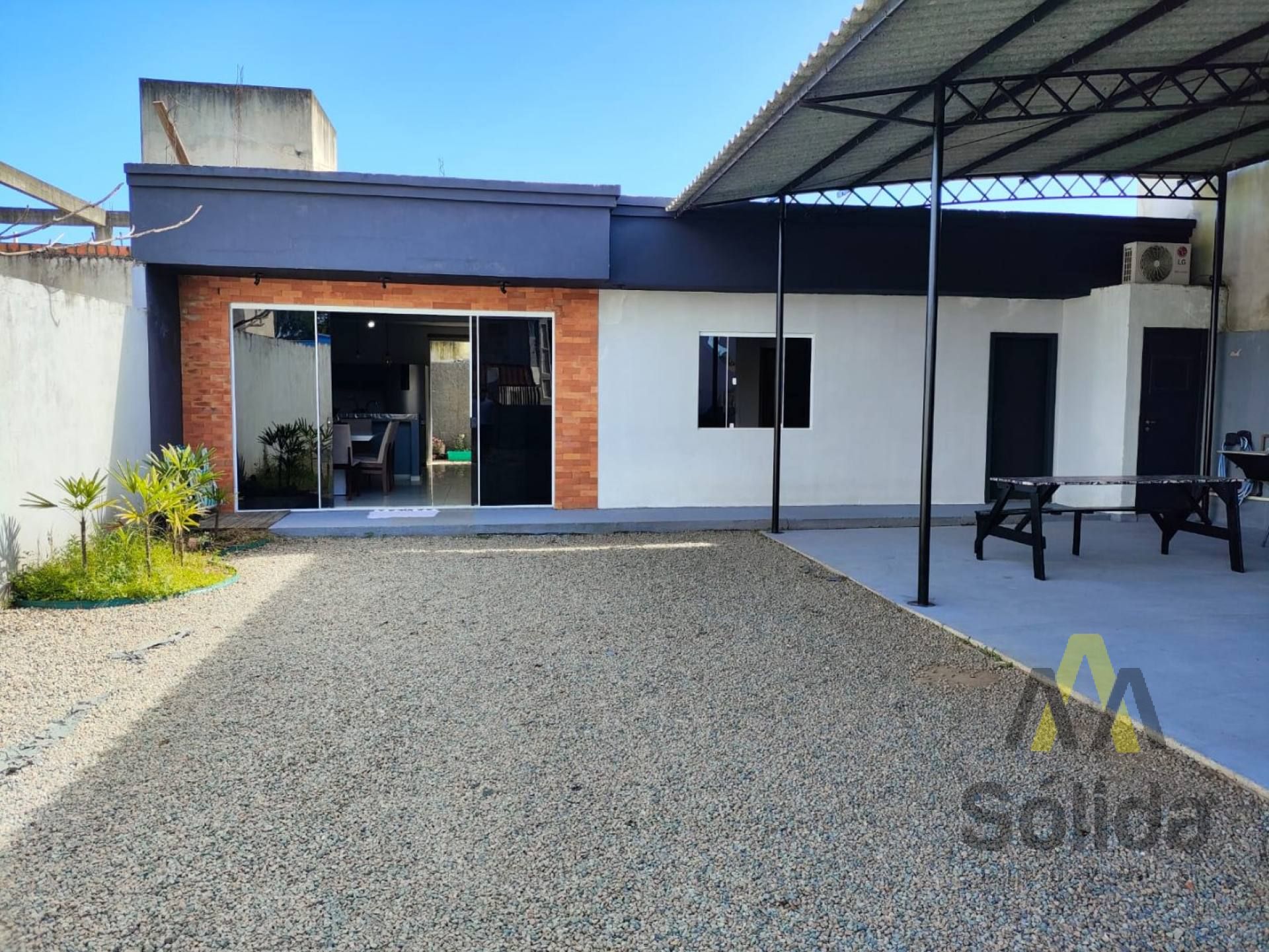 Casa com Amplo Terreno à Venda em Penha – Bairro Nossa Senhora de Fátima