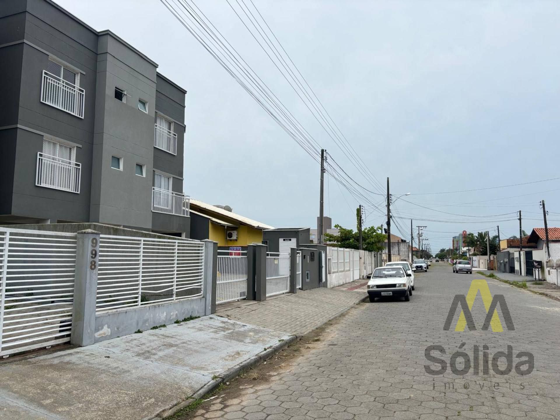 Apartamento Para Vender com 2 quartos no bairro Praia de Armação em Penha