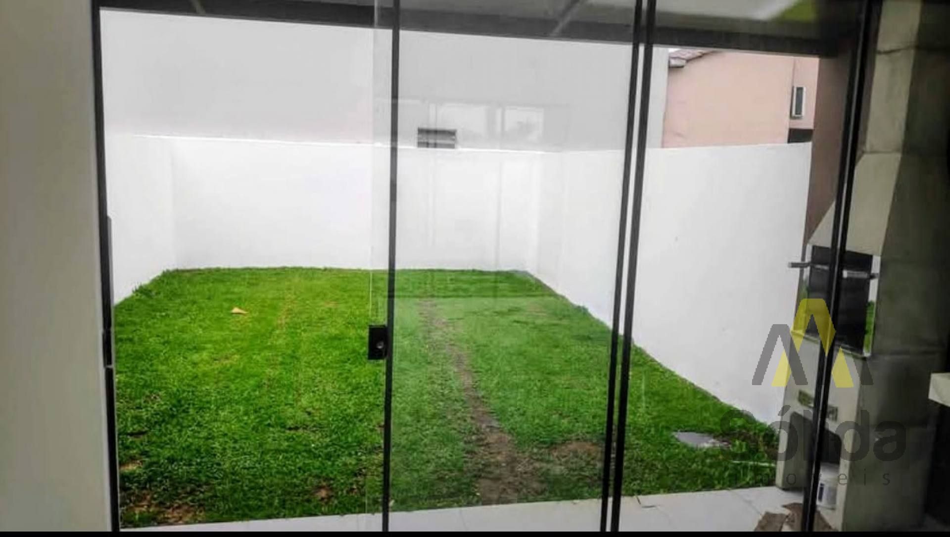 Casa Para Vender com 2 quartos 2 suítes no bairro Armação em Penha