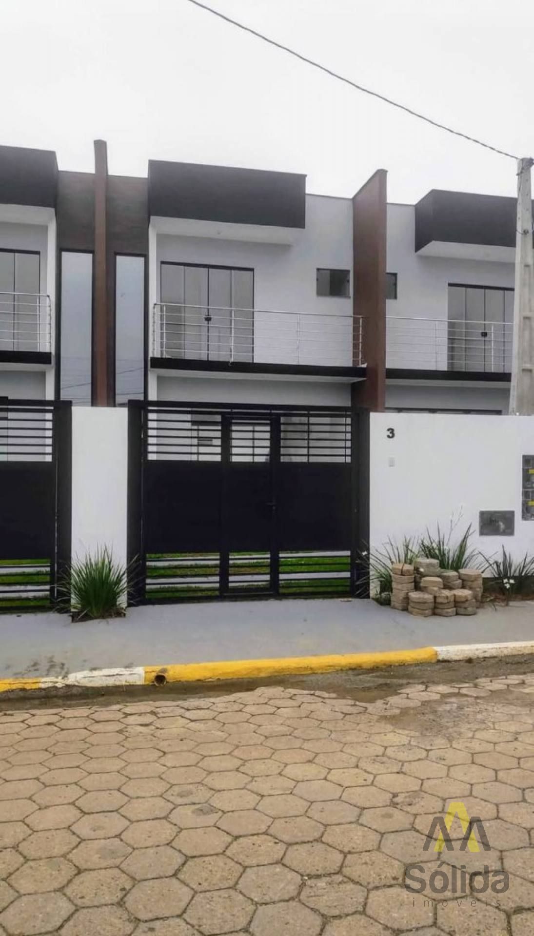Casa Para Vender com 2 quartos 2 suítes no bairro Armação em Penha