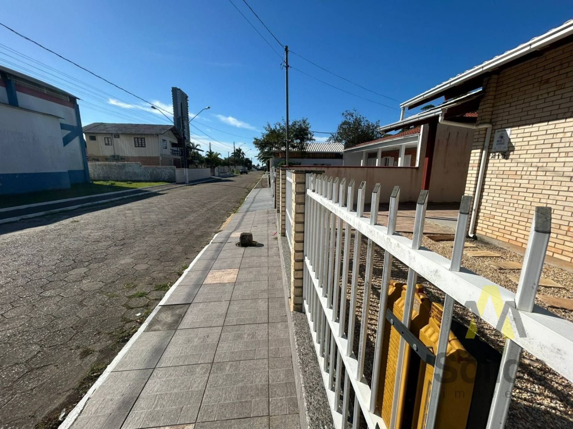 Ampla Casa Para Vender com 5 quartos no Bairro Centro em Penha