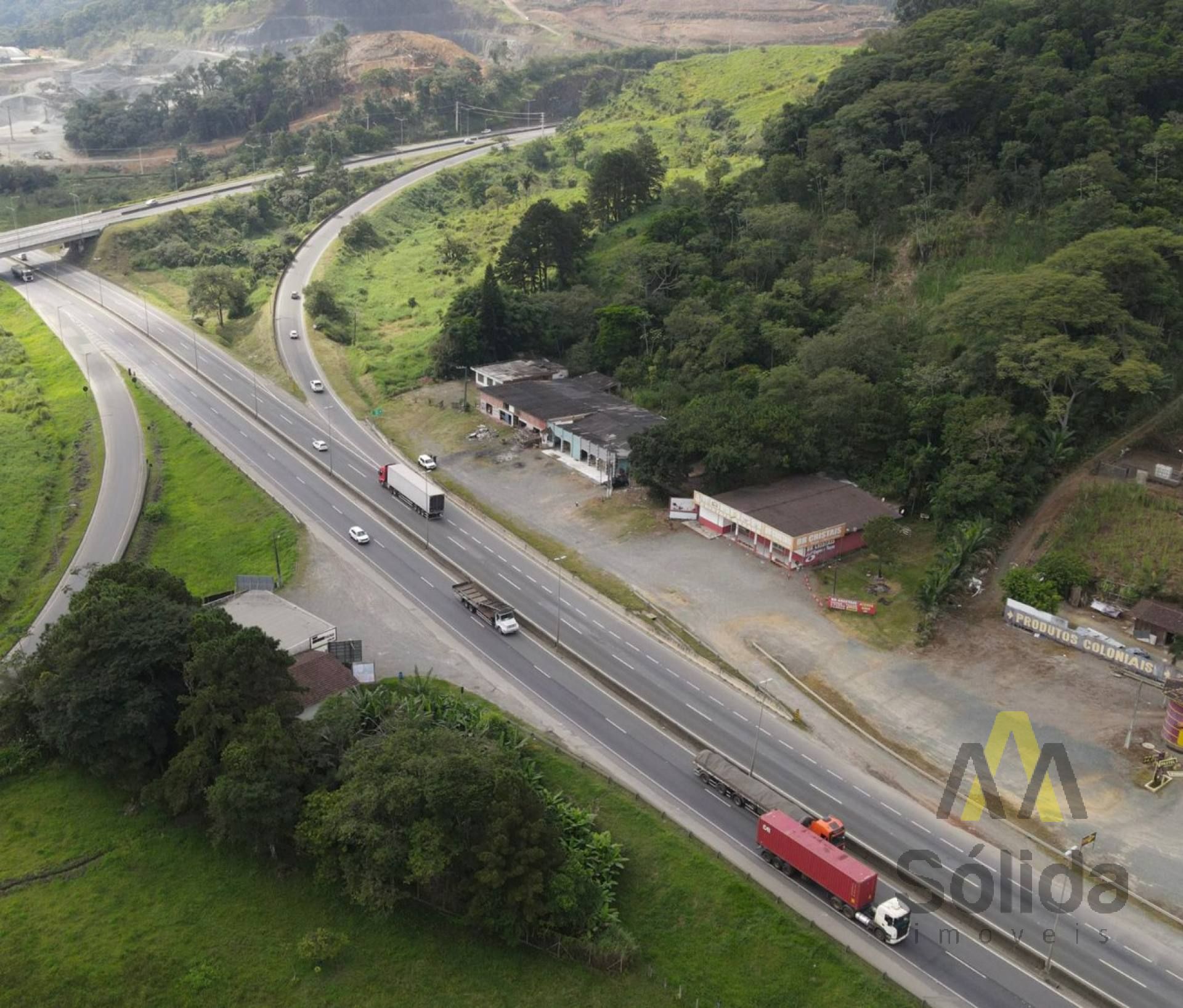 Terreno Comercial de 9.820m² para Vender na BR 101 em Penha