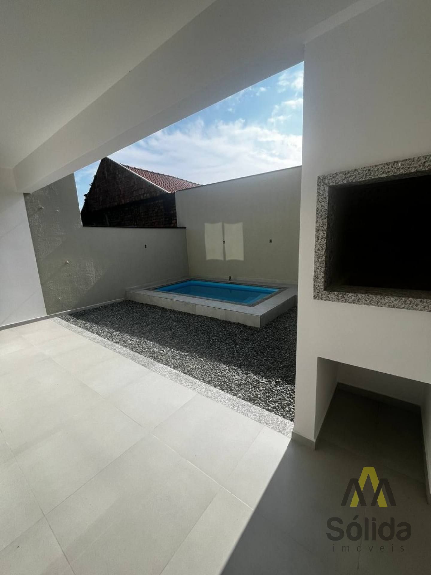 Sobrado com Piscina Itacolomi, 400 mts do Mar