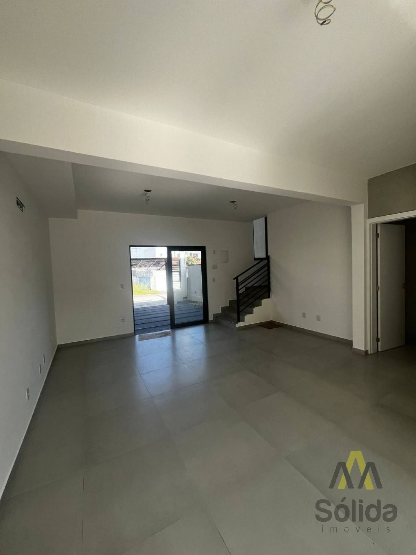 Sobrado com Piscina Itacolomi, 400 mts do Mar