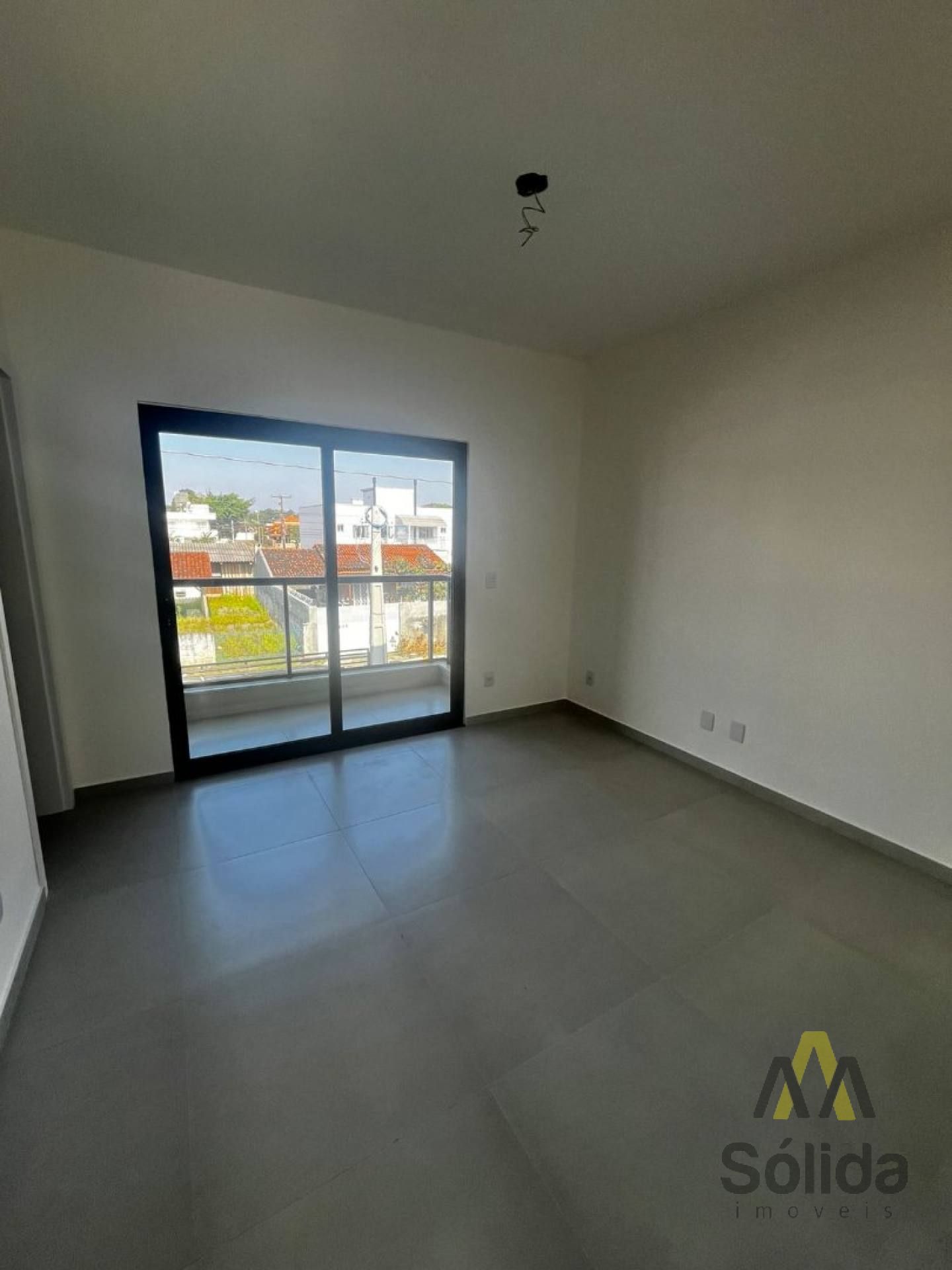 Sobrado com Piscina Itacolomi, 400 mts do Mar