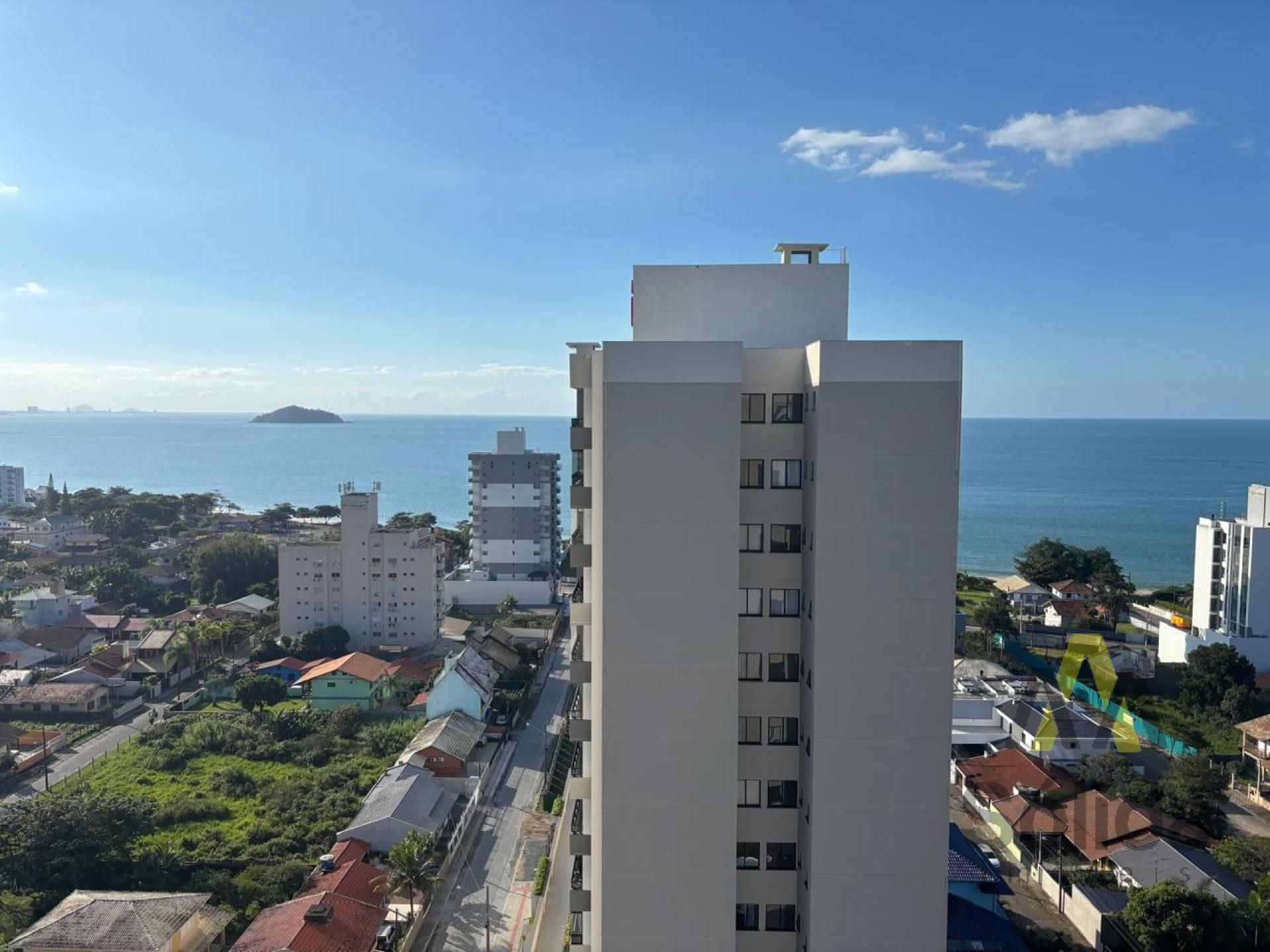 Skyline Comfort Club | Rôgga - Apartamento com 3 dorms sendo 1 suíte