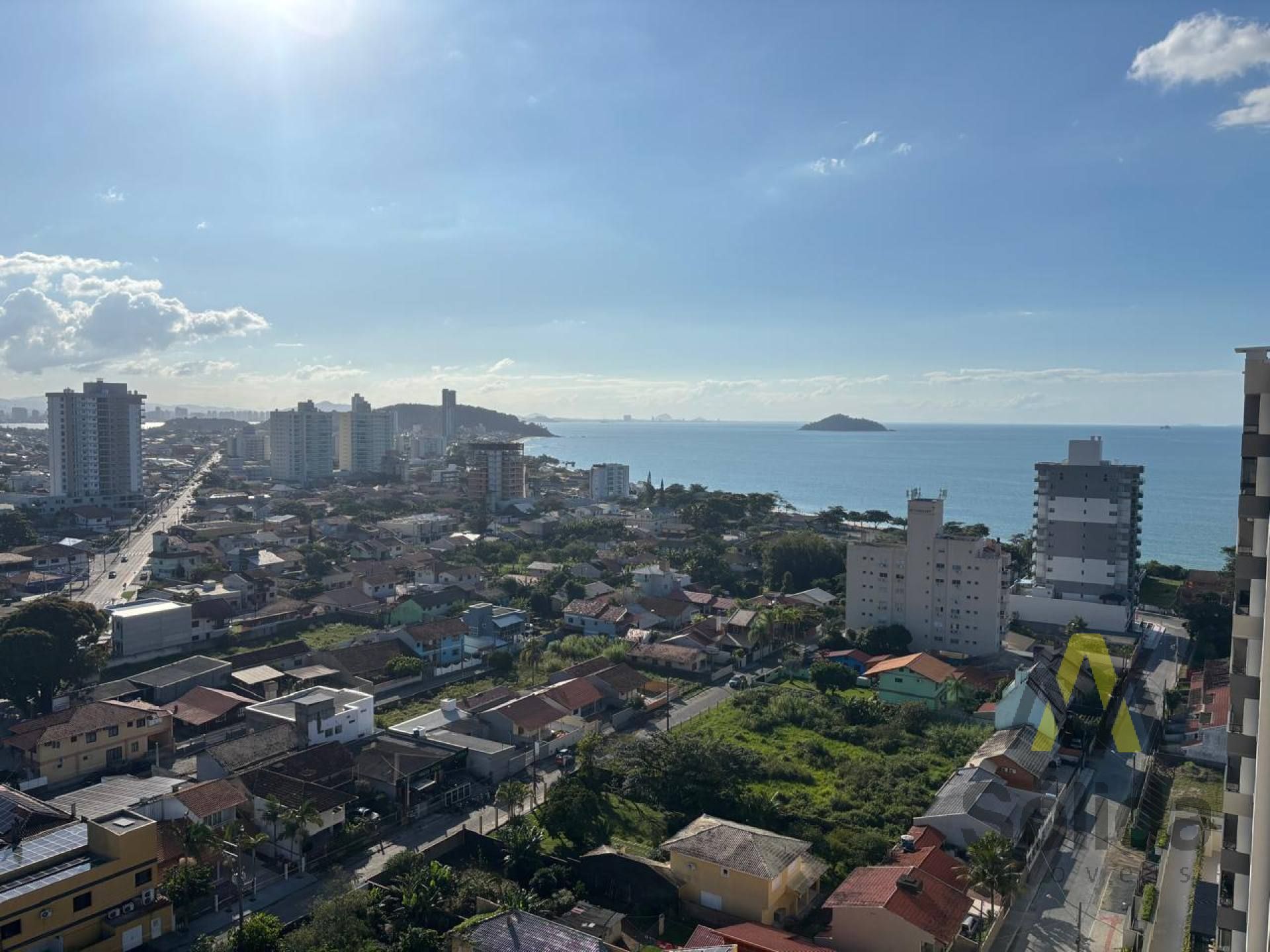 Skyline Comfort Club | Rôgga - Apartamento com 3 dorms sendo 1 suíte