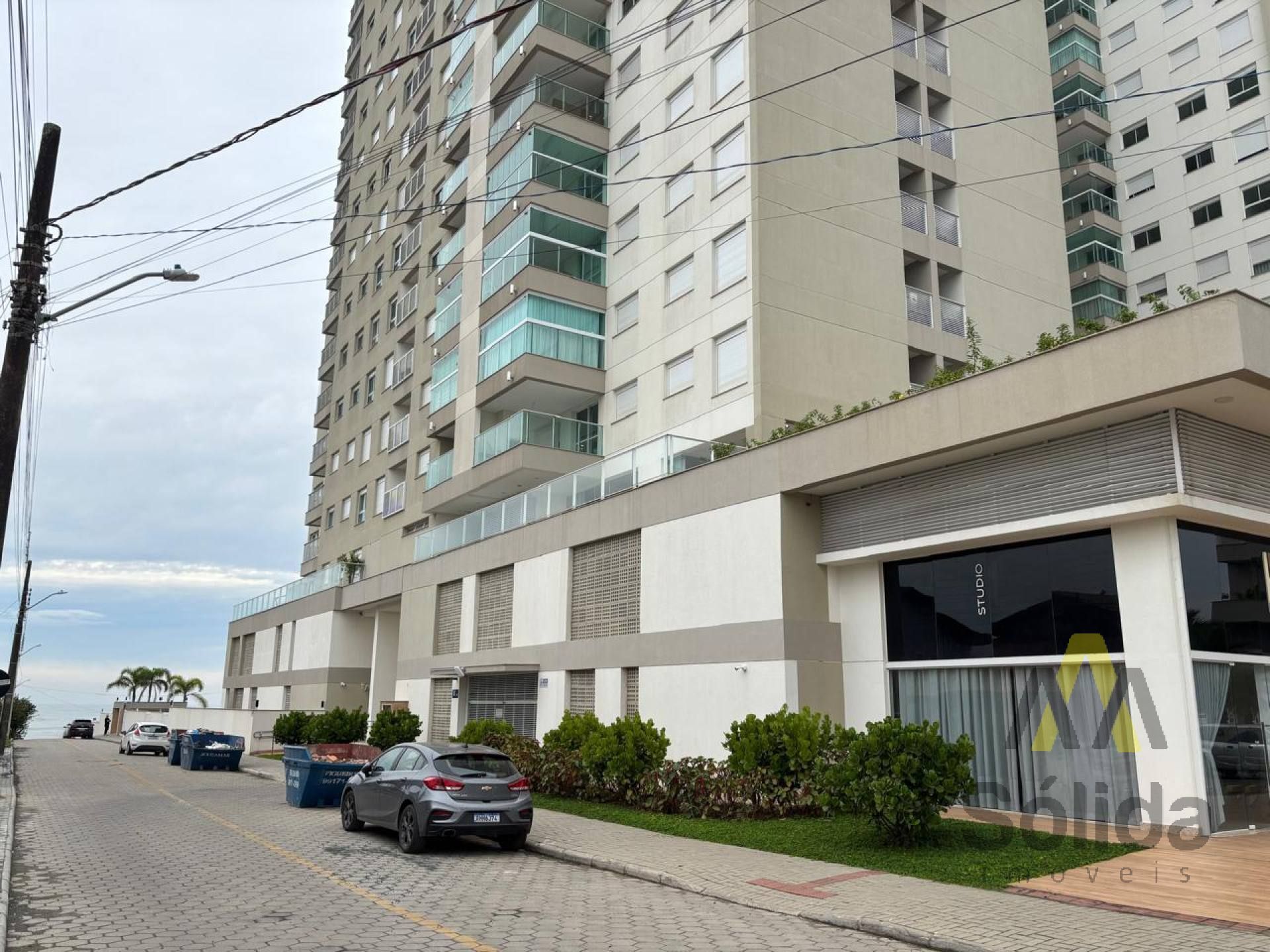 Apartamento Para Vender com 3 quartos 1 suítes no bairro Itacolomi em Balneário Piçarras