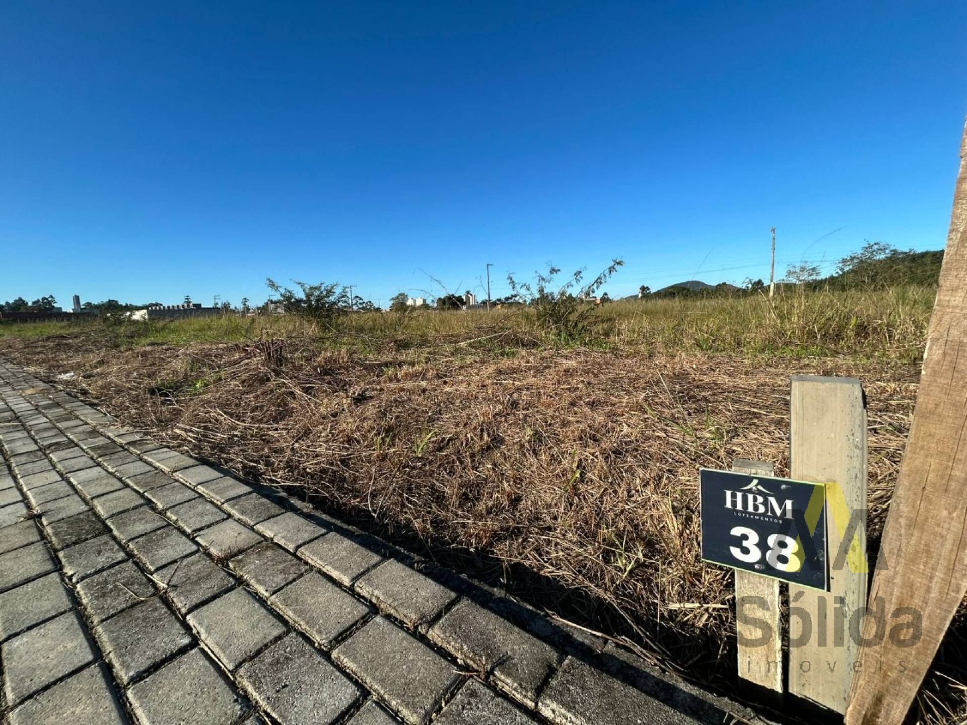 Seu Lugar no Paraíso: Lote de 550m² no Jardim Acapulco – Penha/SC