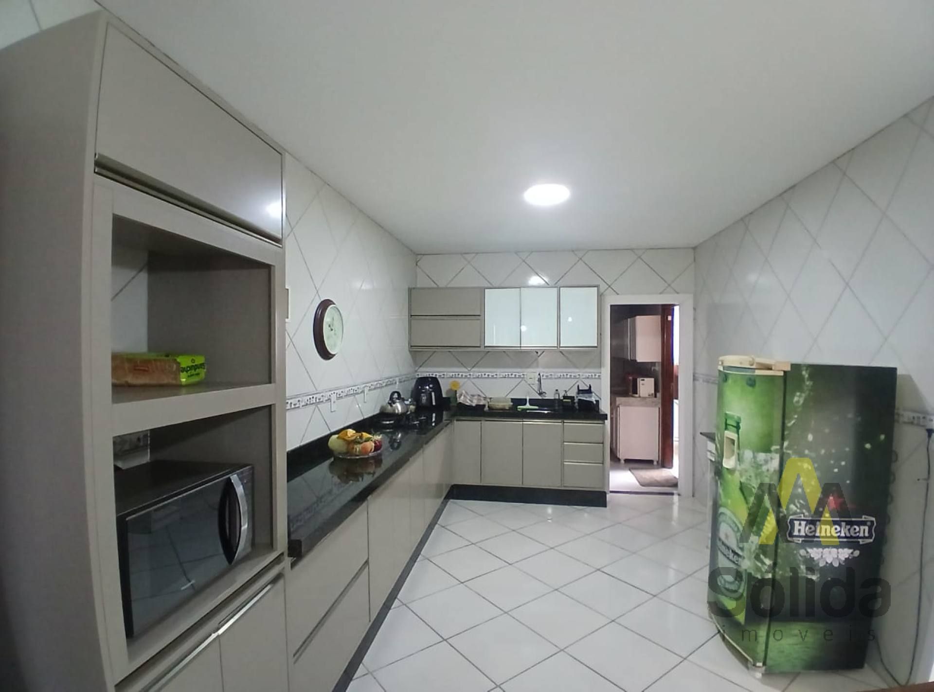 Casa à venda em Armação – 700 Metros do mar