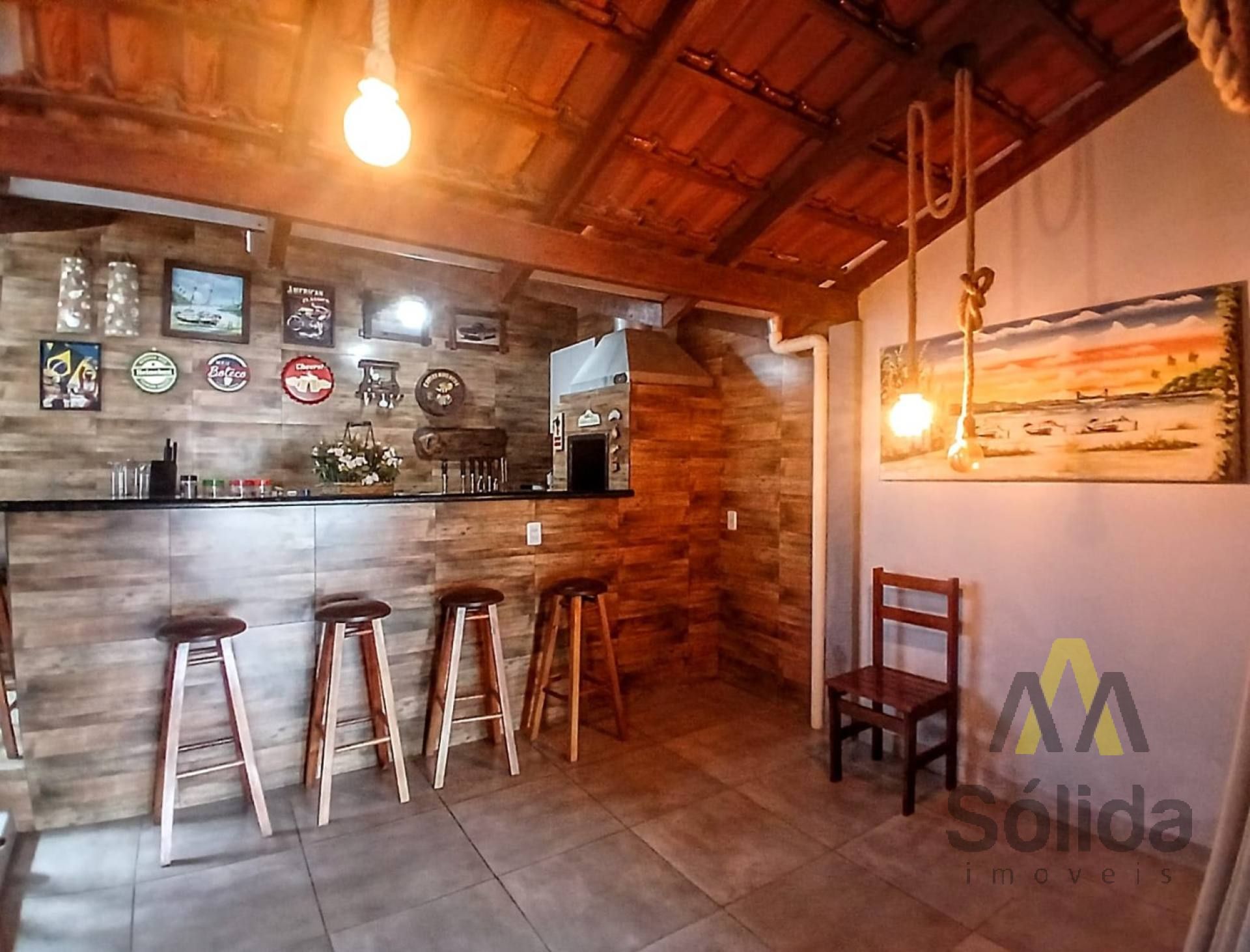 Casa à venda em Armação – 700 Metros do mar