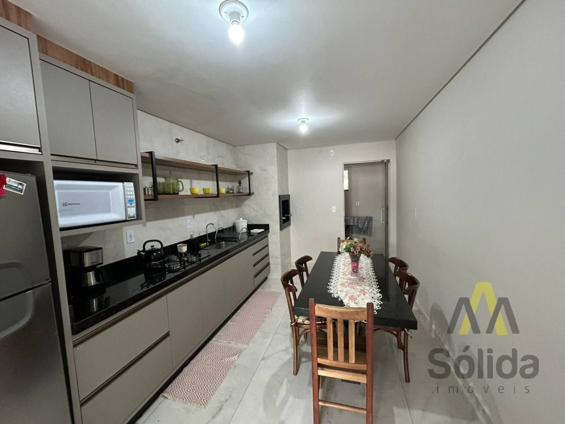 Casa para Investimento em Locação Diária com 3 cômodos