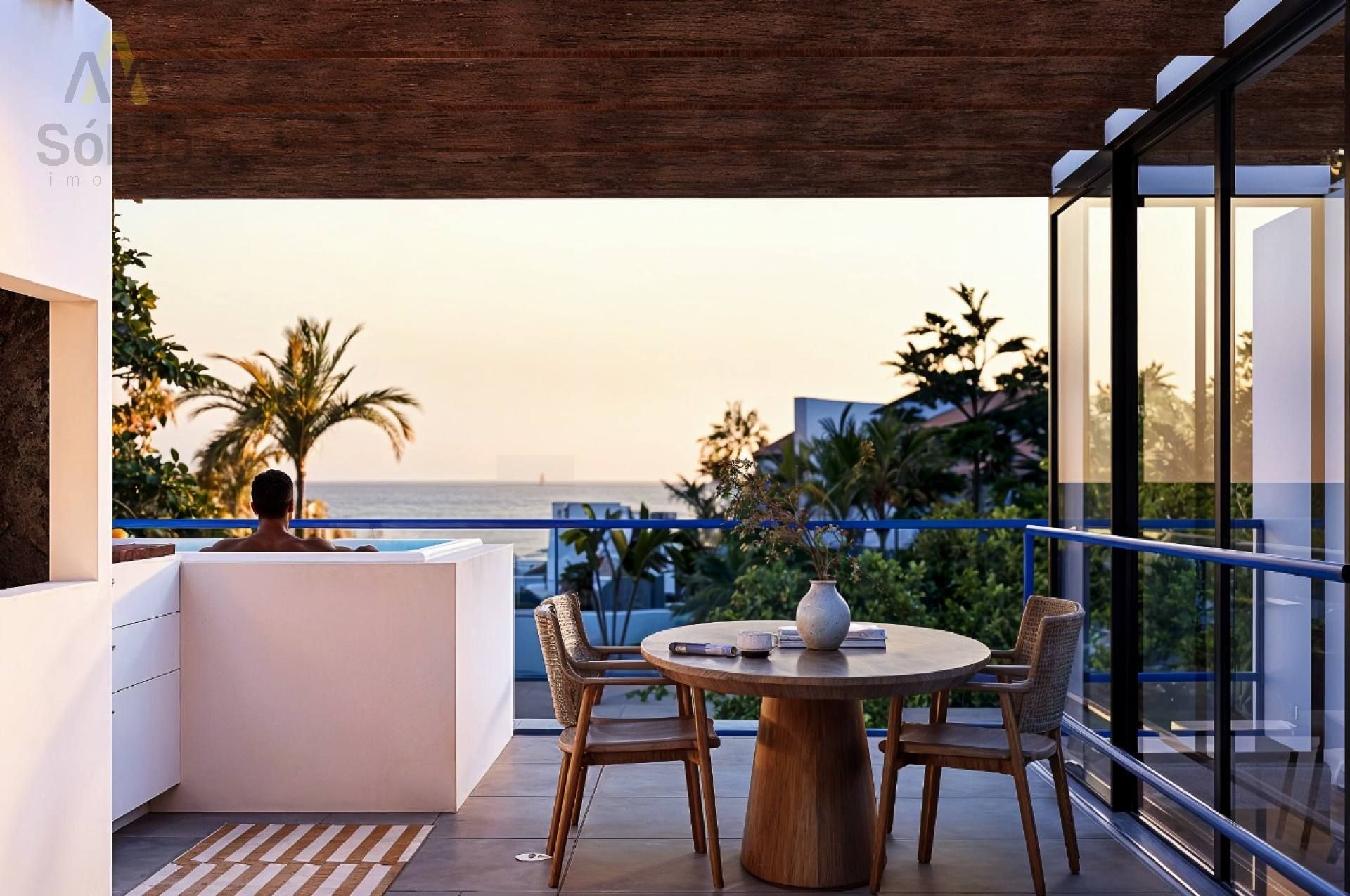 SOBRADO - TRIPLEX ALTO PADRÃO