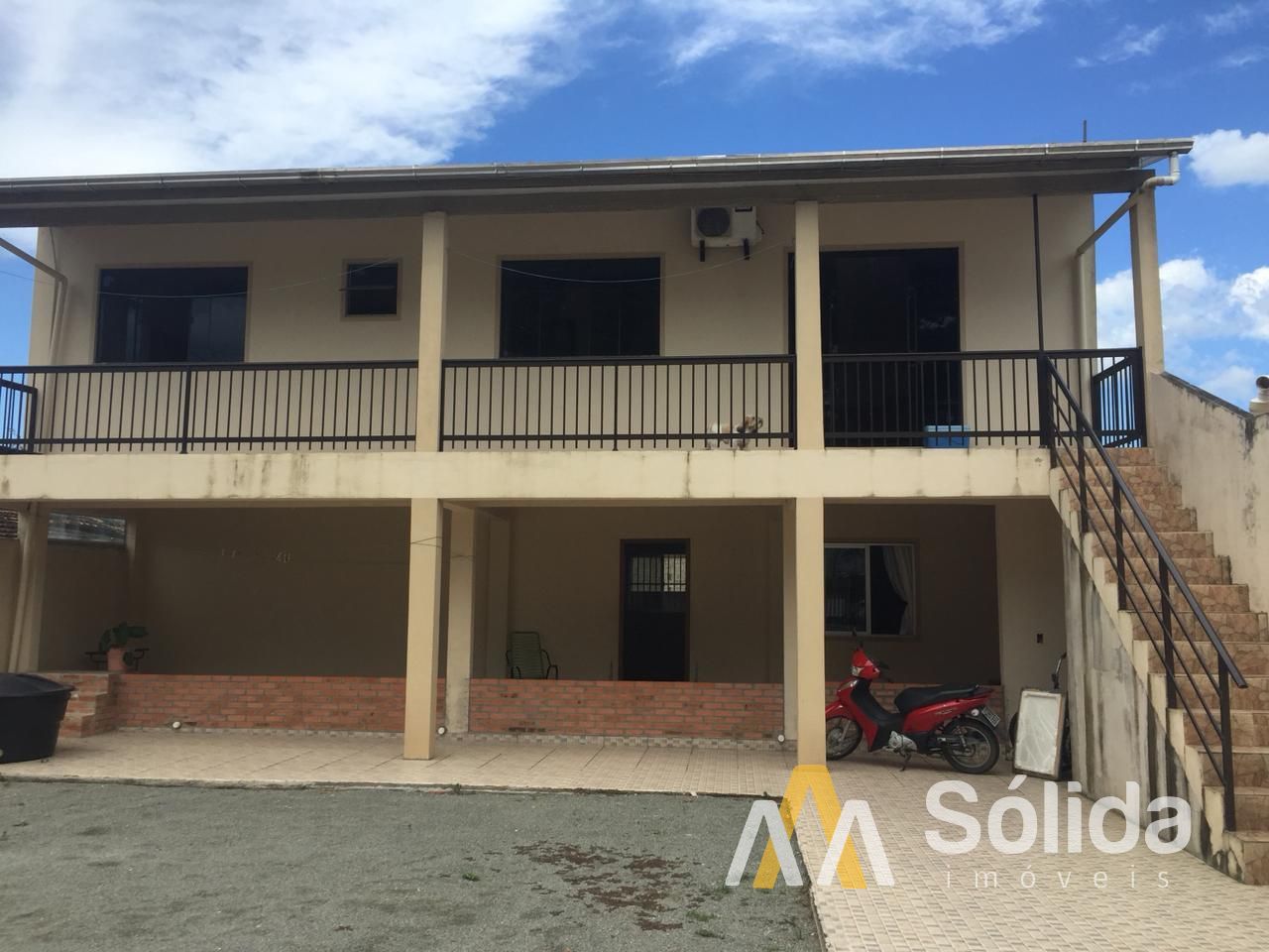 Sobrado Para Vender com 3 quartos 1 suítes no bairro Centro em Penha