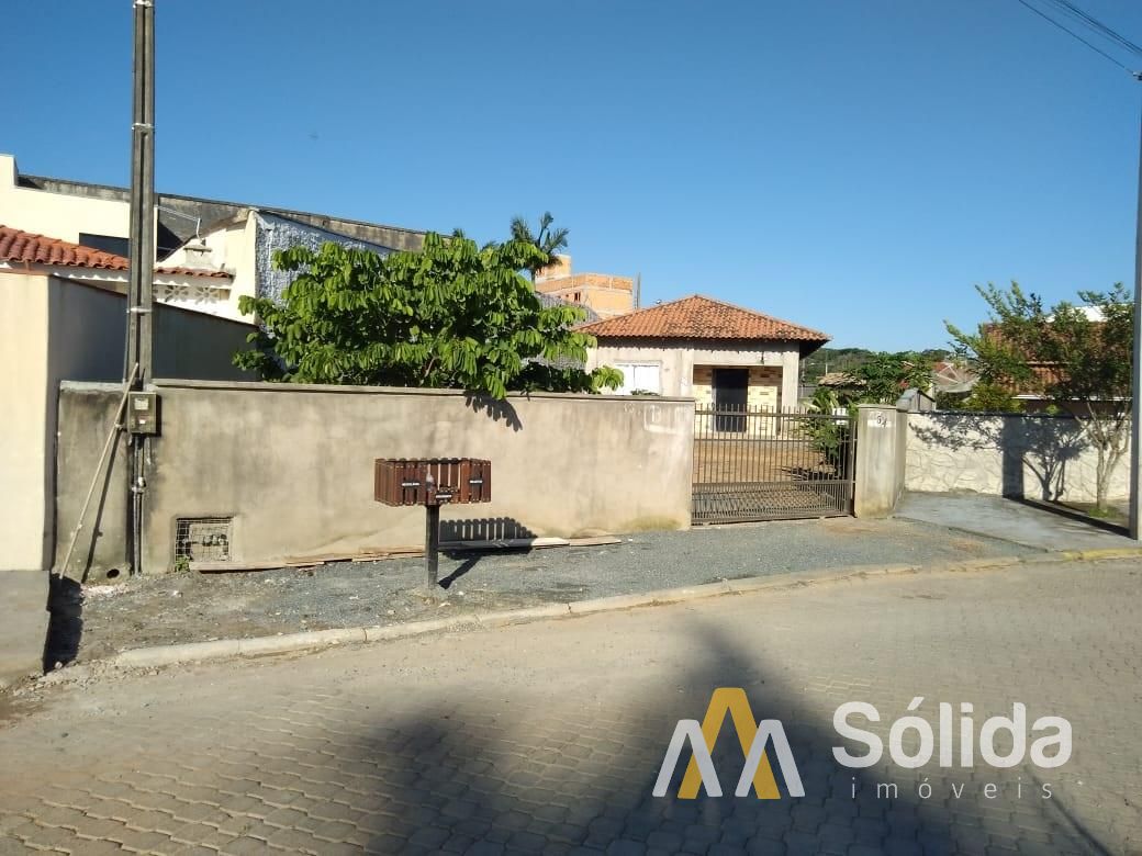 Casa Para Vender com 3 quartos no bairro Nossa Senhora da Paz em Balneário Piçarras