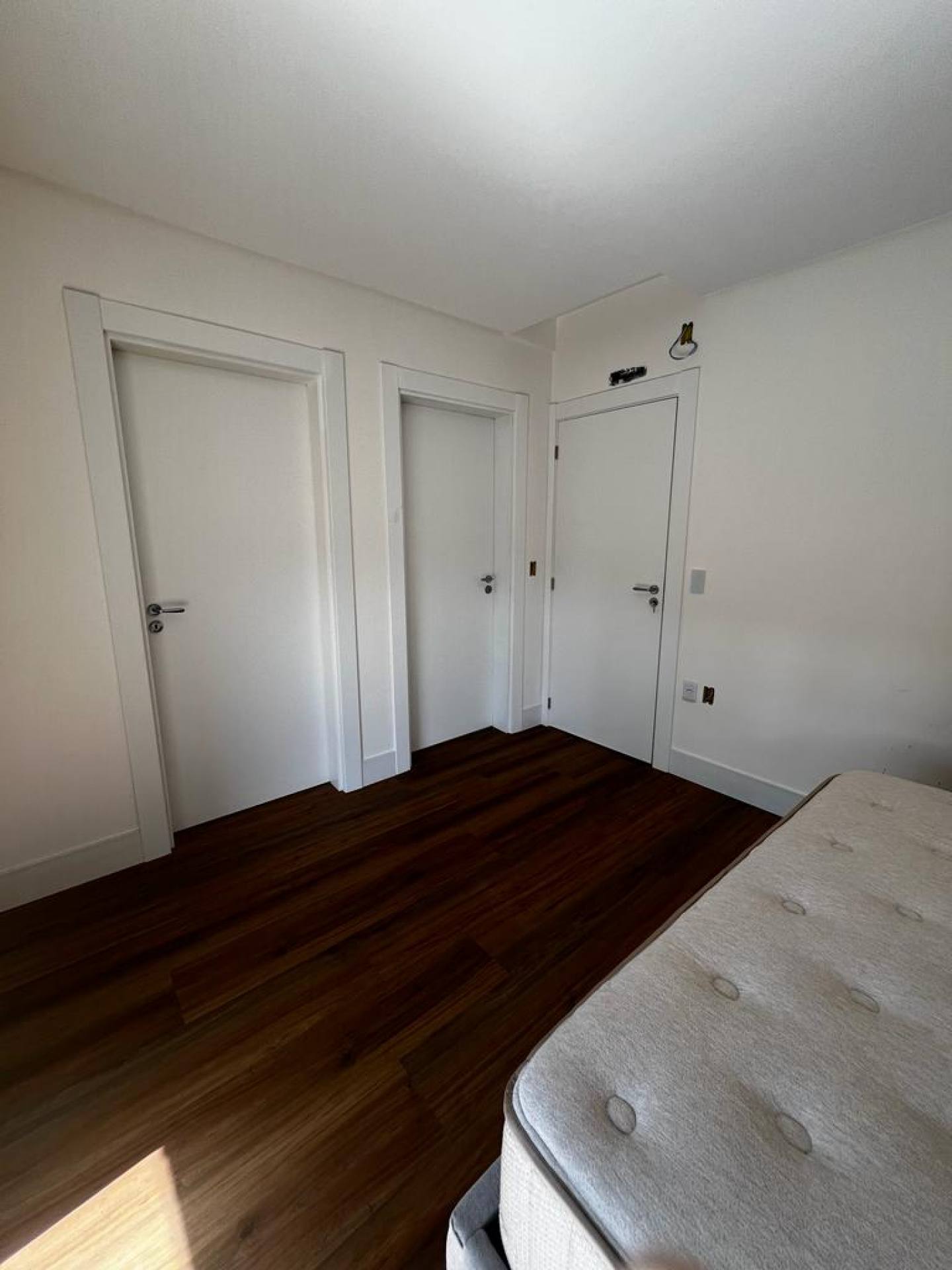 Sobrado Para Vender com 3 quartos 1 suítes no bairro Centro em Penha