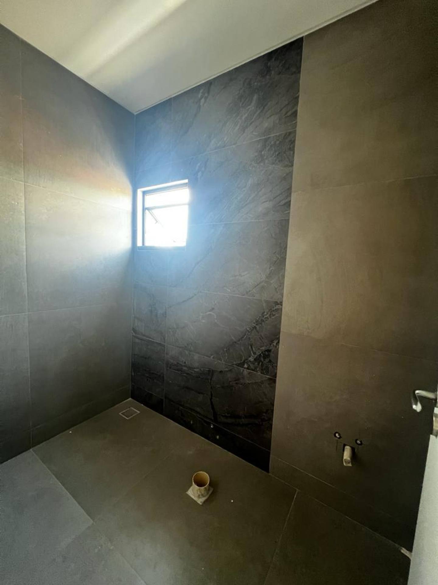 Sobrado Para Vender com 3 quartos 1 suítes no bairro Centro em Penha