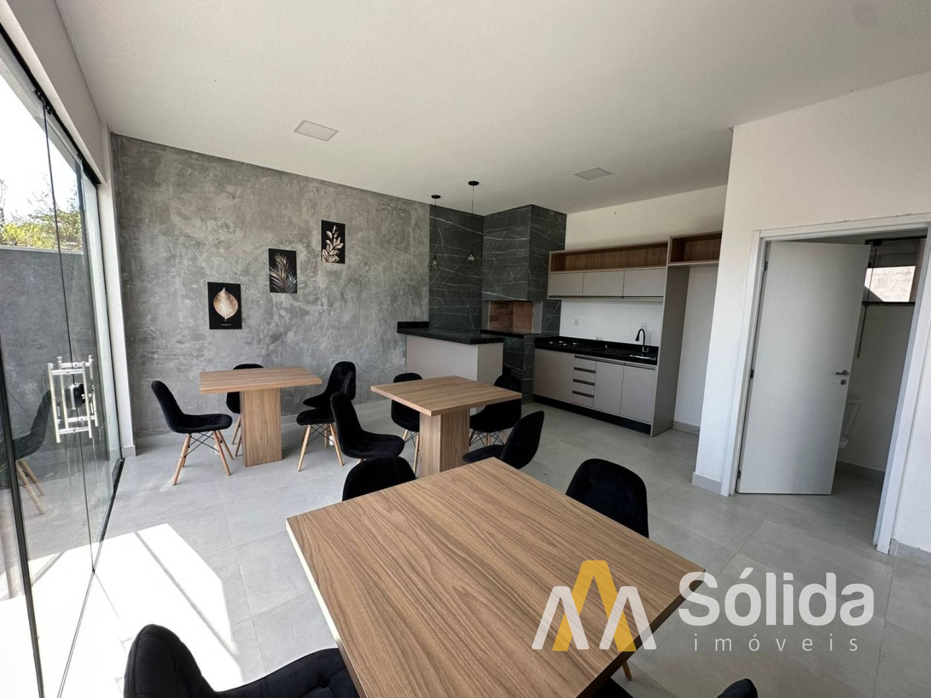 Apartamento à venda, 2 quartos (1 suíte) no bairro Nossa Senhora da Paz em Balneário Piçarras/SC