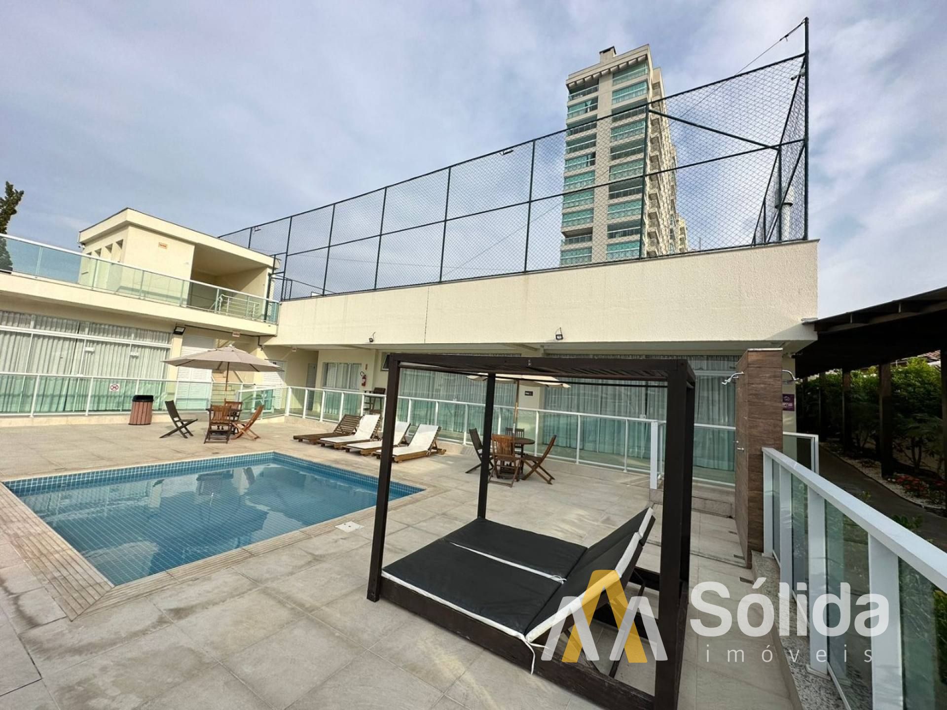 Apartamento à venda no Velutti com 3 quartos (1 suíte) no Centro em Penha/SC