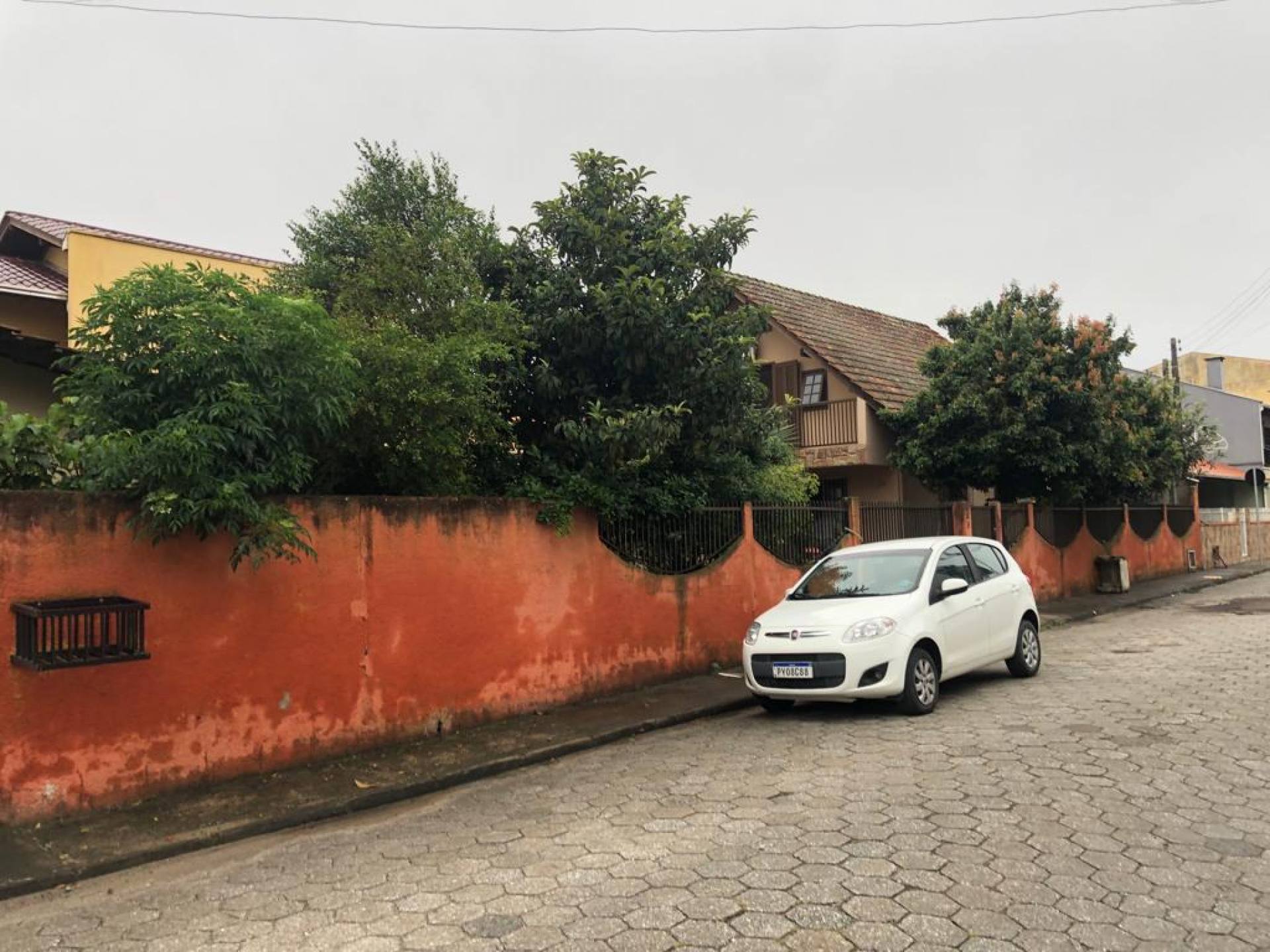 Casa Para Vender com 4 quartos no bairro Armação em Penha
