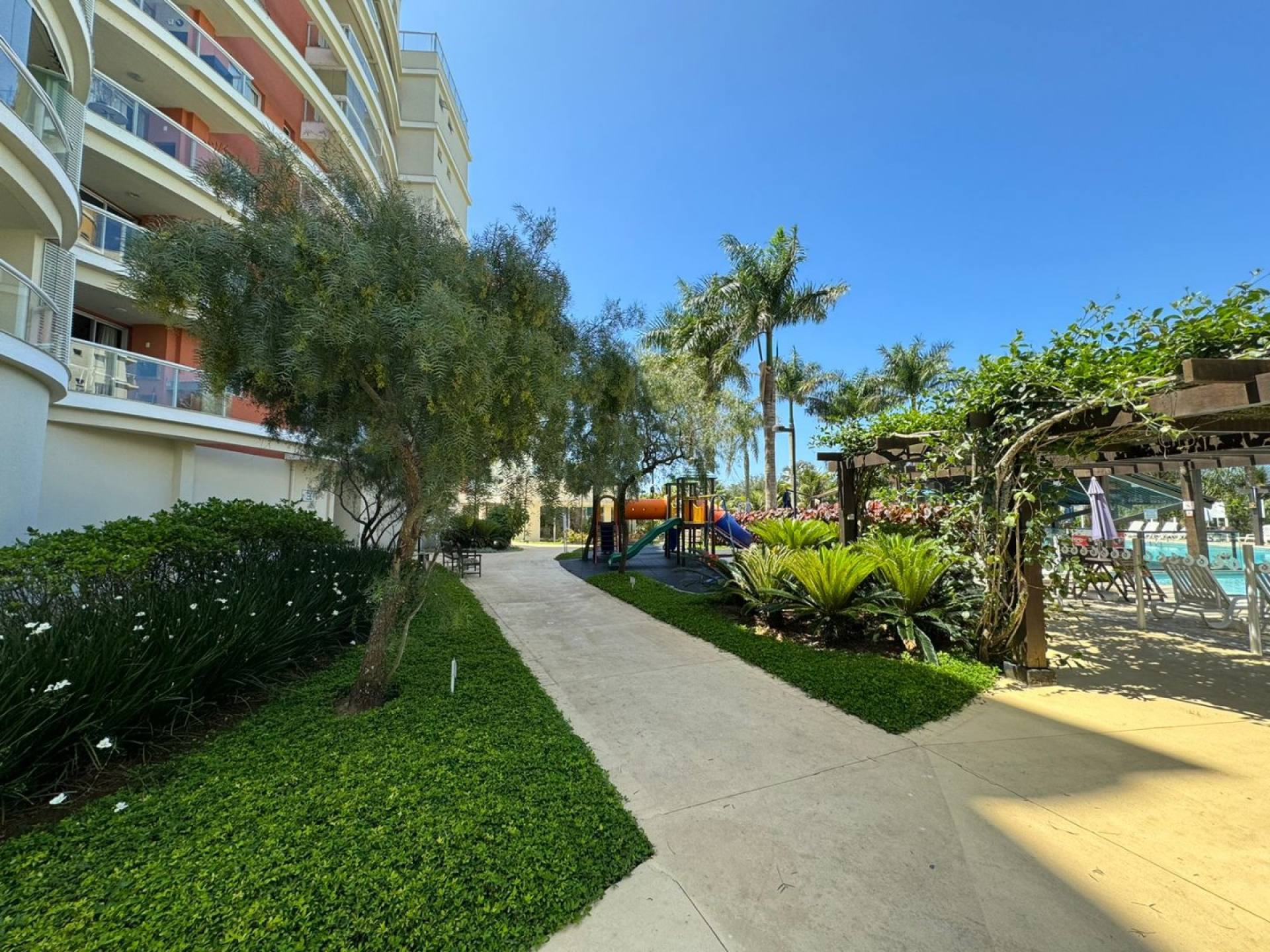 Apartamento mobiliado Para Vender no Nautilus com 3 quartos 1 suítes no bairro Centro em Penha