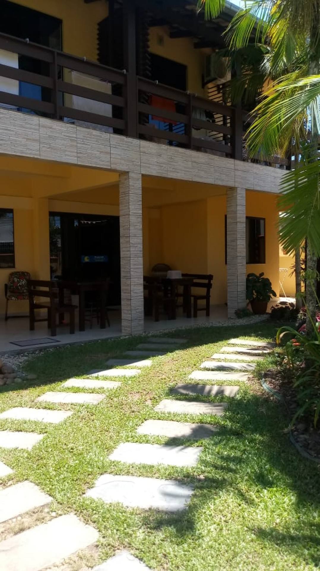 Pousada a Venda com 4 quartos, sendo 3 suítes no bairro Armação em Penha