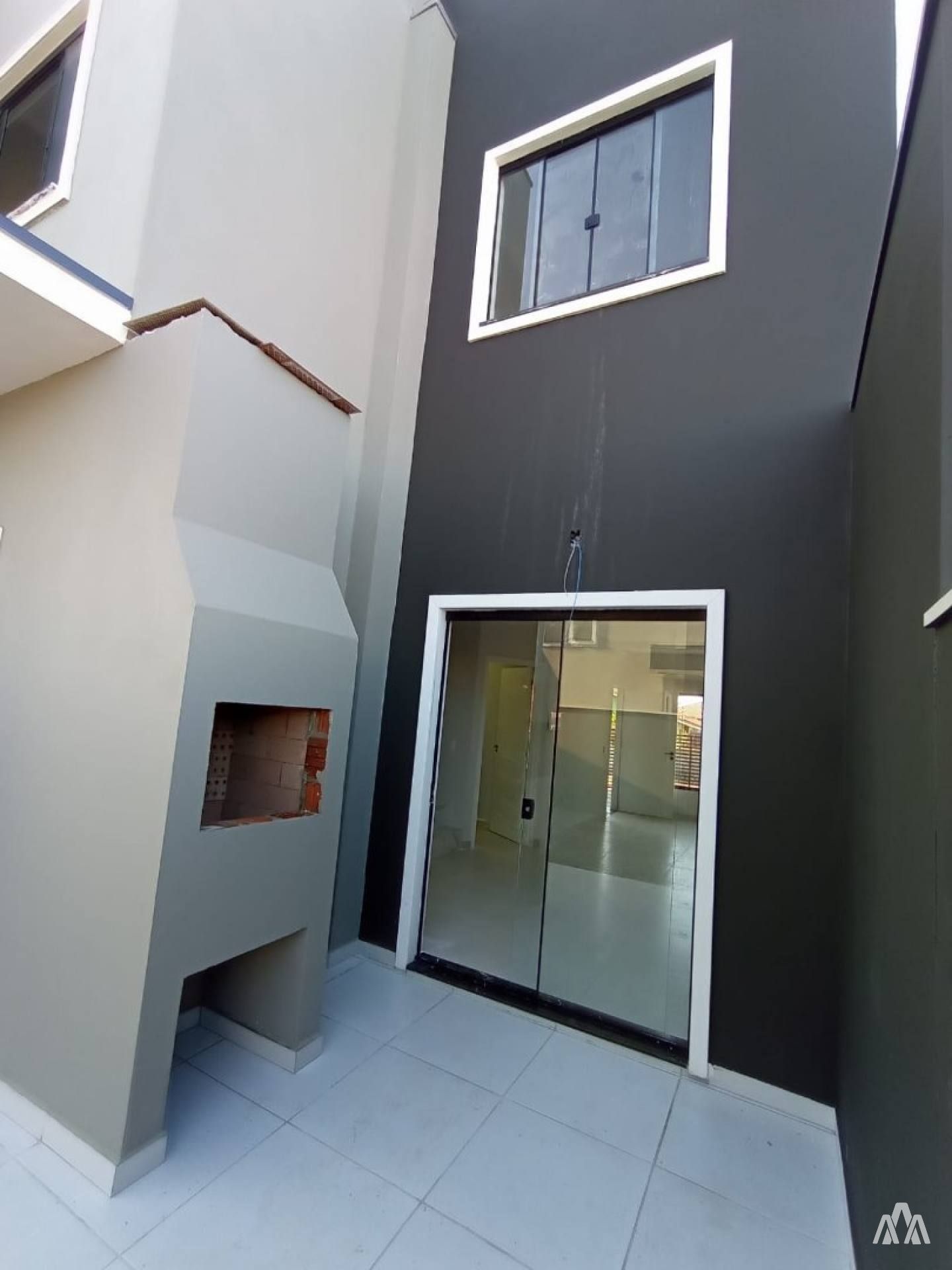 Sobrado Para Vender com 2 quartos e 1 Suíte no bairro Quinta dos Açorianos em Barra Velha