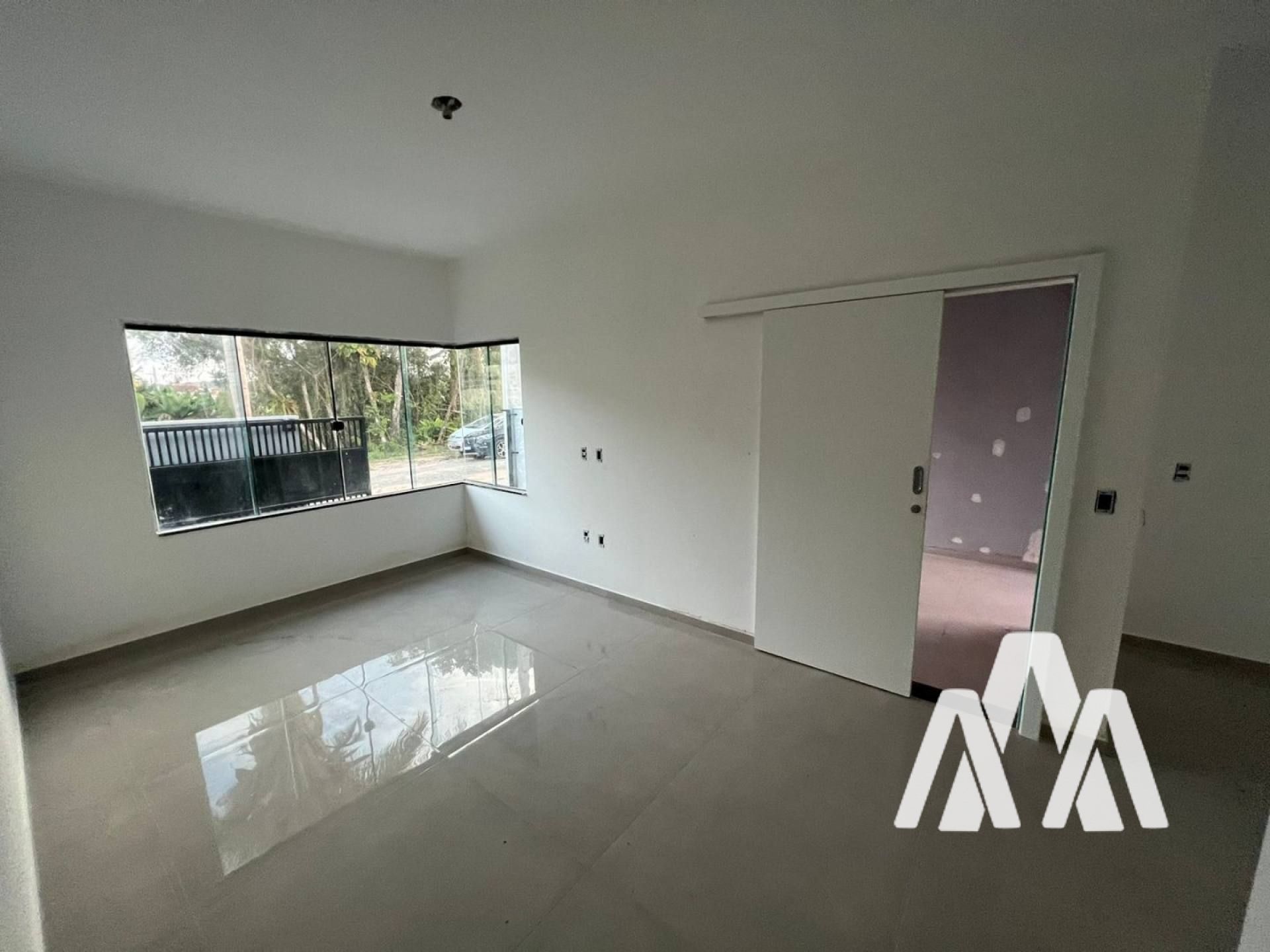 Casa Para Vender com 2 quartos sendo 1 suíte no bairro Itacolomi em Balneário Piçarras