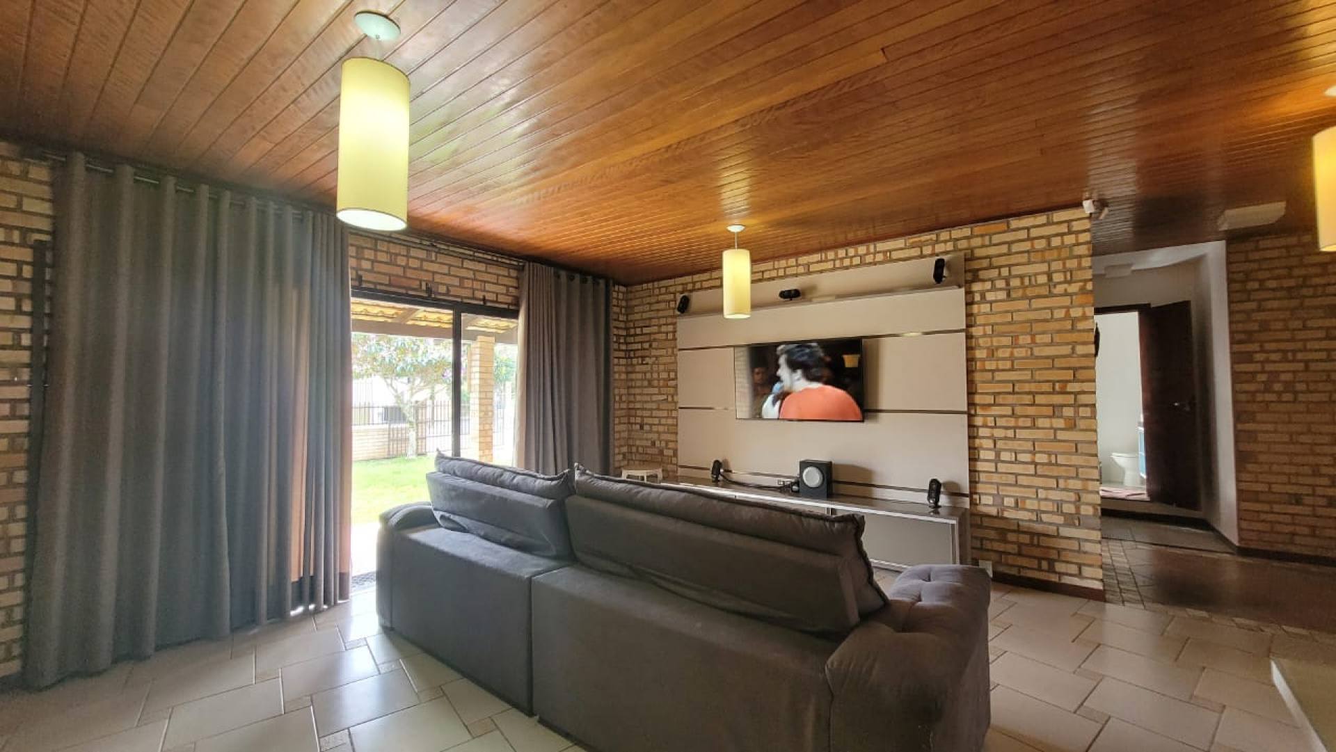 Casa Para Vender com 2 quartos 1 suítes no bairro Centro em Penha